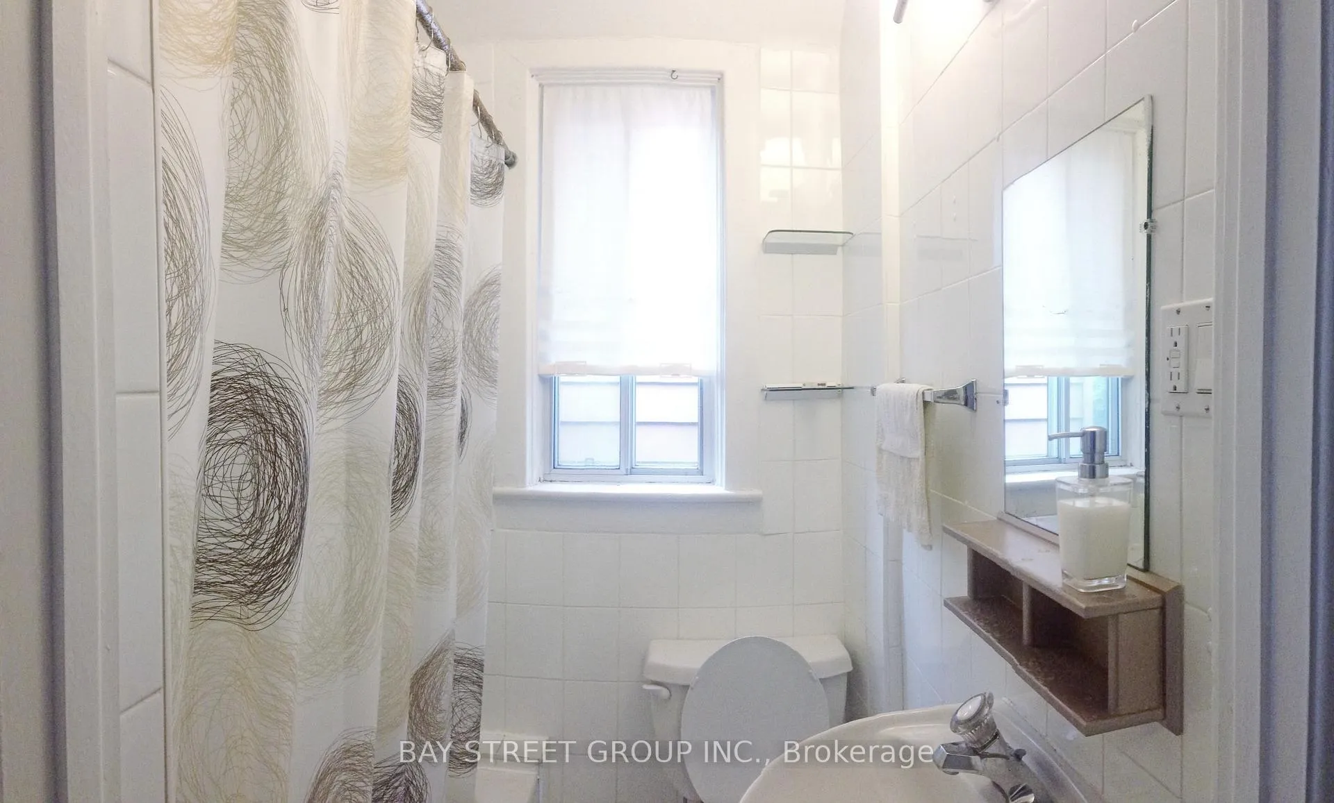 Photo 4 of 200 Hamilton Street, Toronto, South Riverdale — HOMEH
