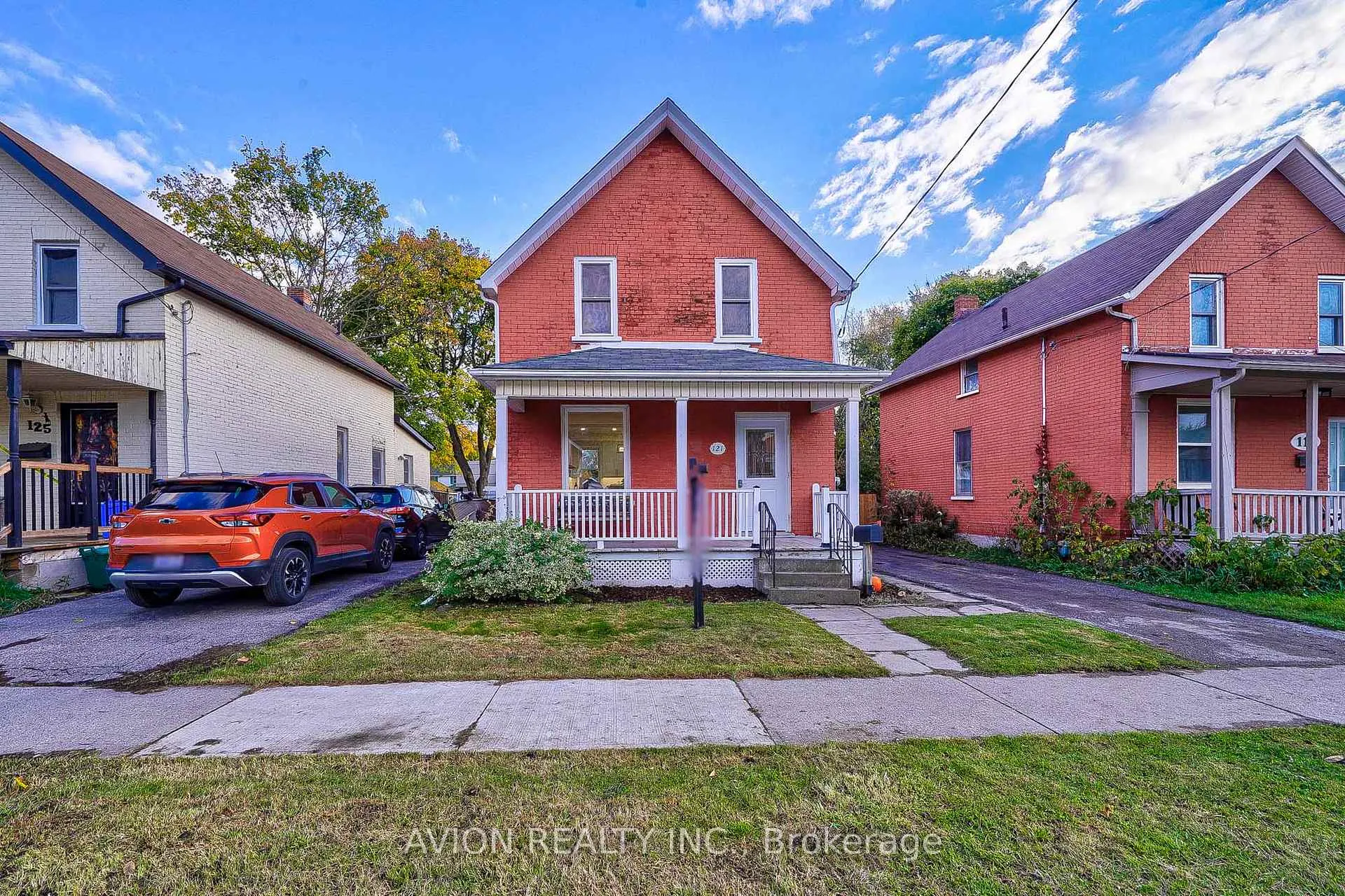 Front of 121 Stacey Avenue