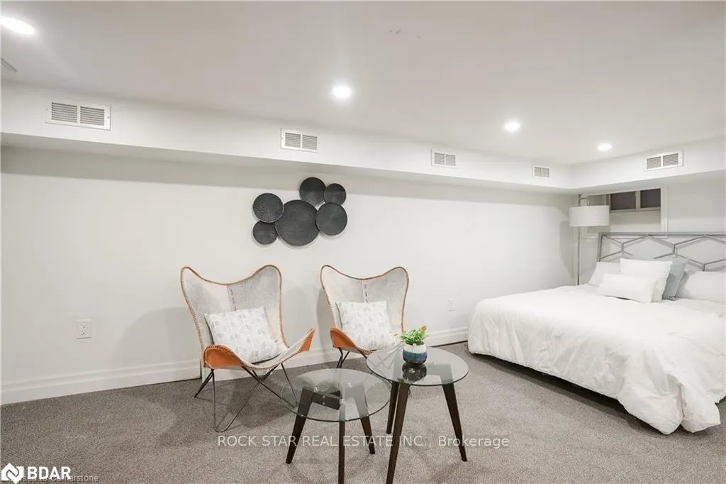Photo 4 of Unit 3, 115 Balsam Avenue S, Hamilton, St. Clair — HOMEH