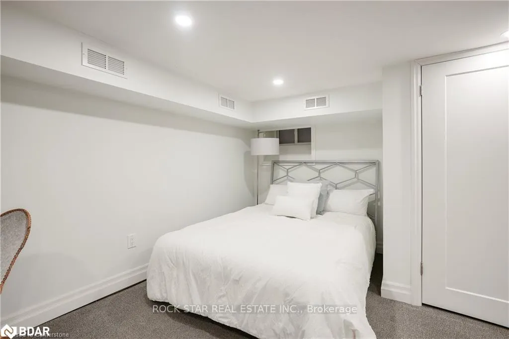 Photo 5 of Unit 3, 115 Balsam Avenue S, Hamilton, St. Clair — HOMEH
