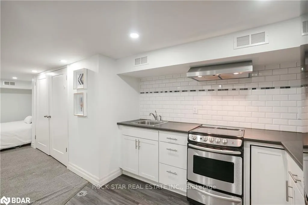 Photo 10 of Unit 3, 115 Balsam Avenue S, Hamilton, St. Clair — HOMEH