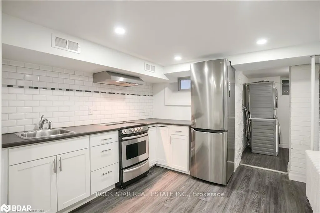 Photo 11 of Unit 3, 115 Balsam Avenue S, Hamilton, St. Clair — HOMEH