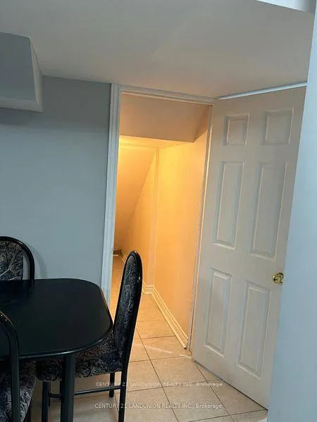Photo 6 of 3305 Denison Street E, Markham, Cedarwood — HOMEH