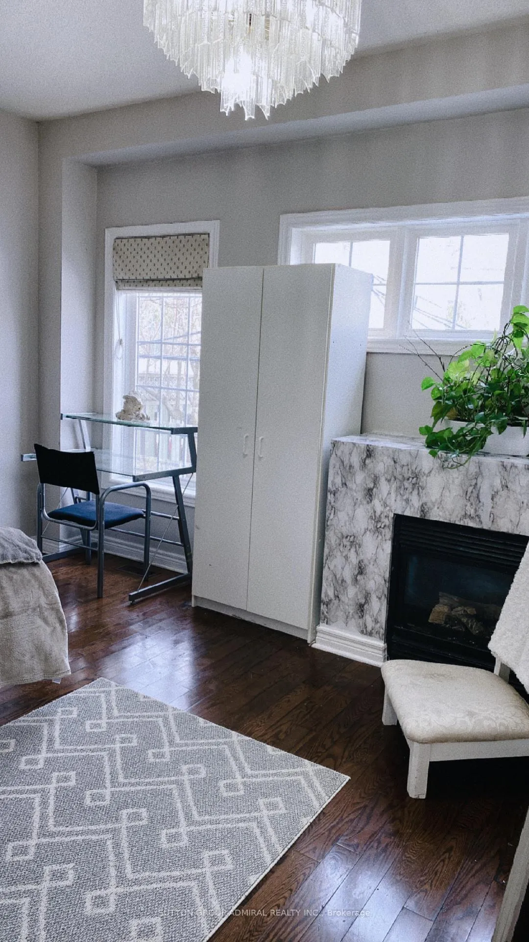 Photo 4 of 4 Raintree Crescent, Richmond Hill, Oak Ridges — HOMEH
