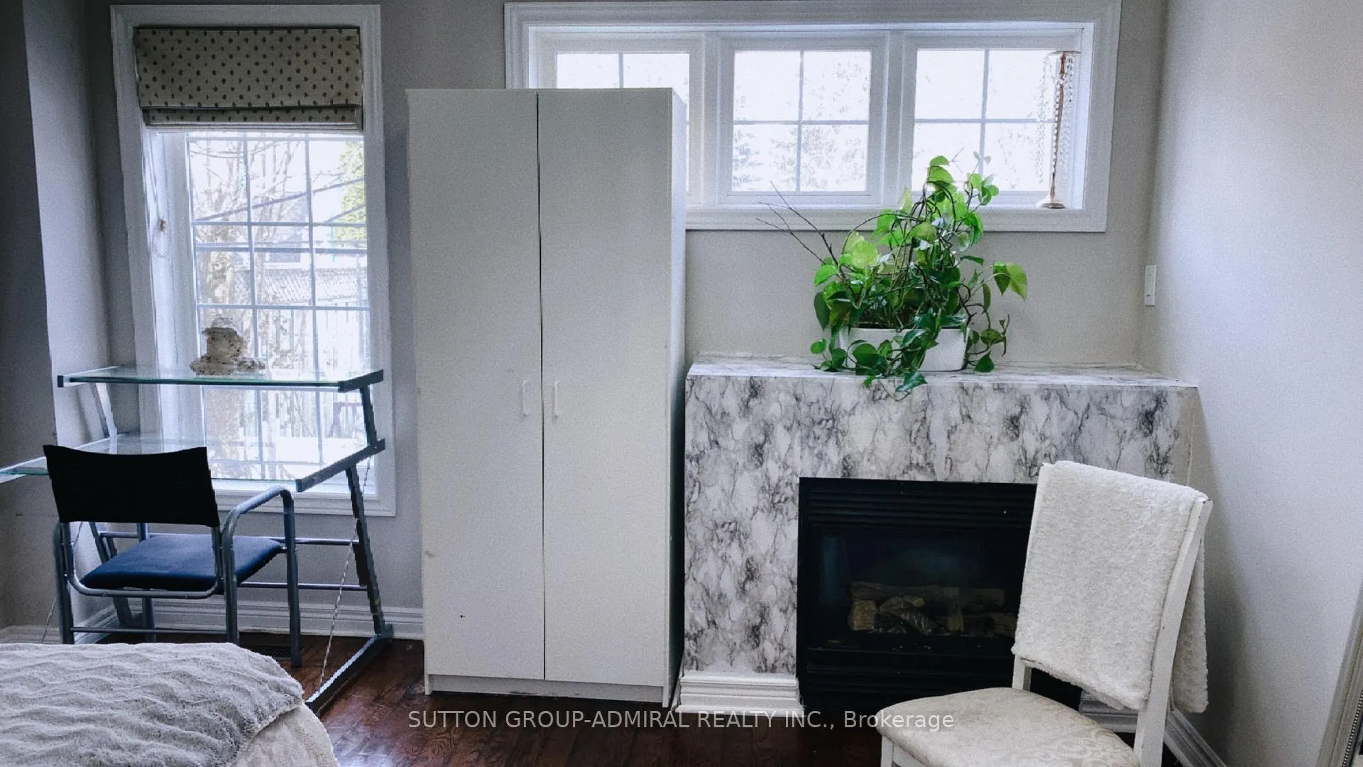 Photo 5 of 4 Raintree Crescent, Richmond Hill, Oak Ridges — HOMEH