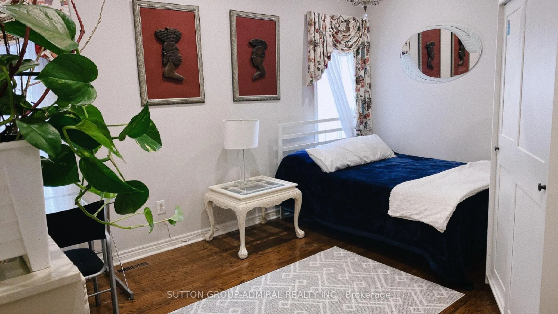 Photo 12 of 4 Raintree Crescent, Richmond Hill, Oak Ridges — HOMEH