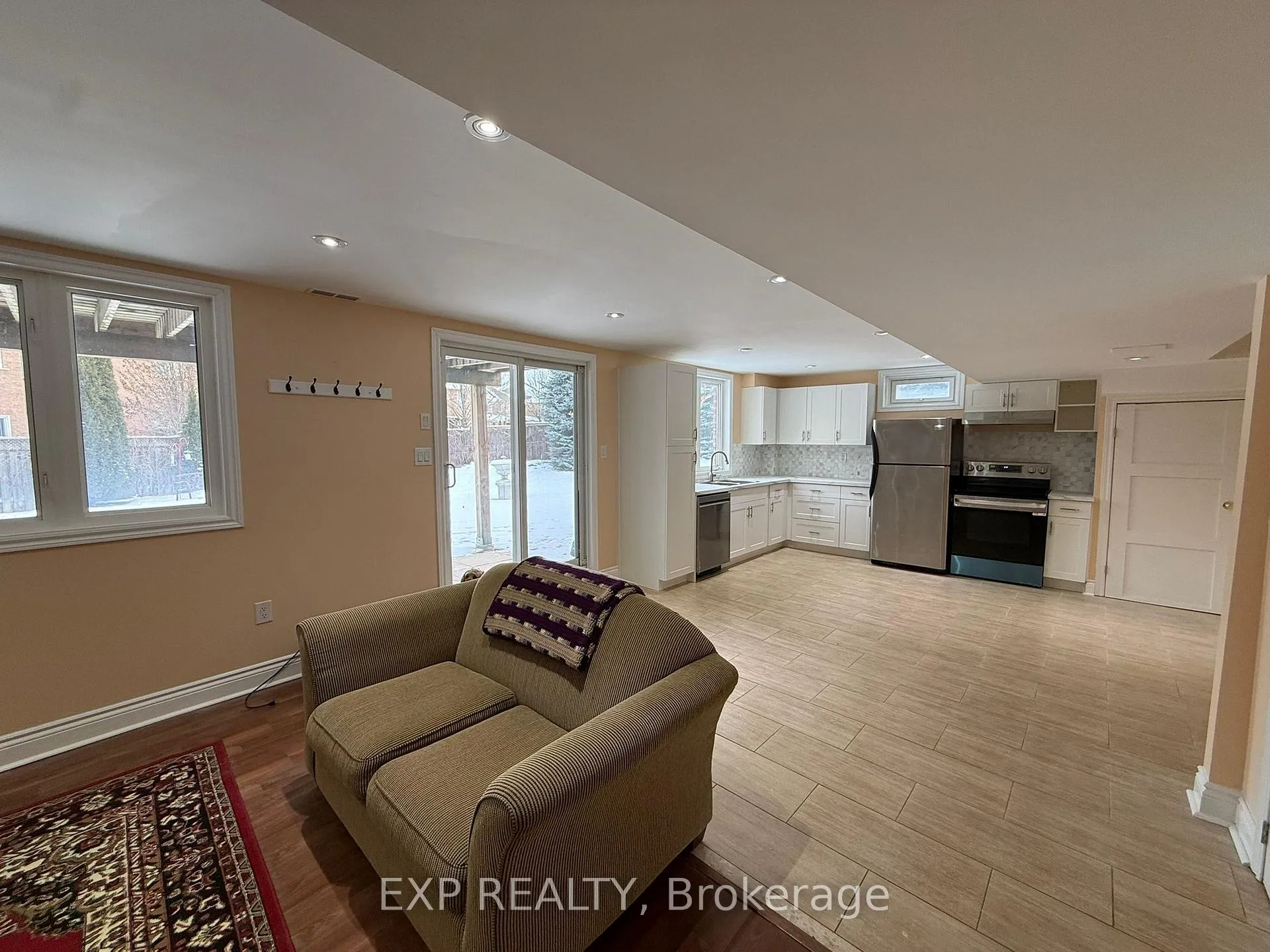 Photo 6 of Unit BSMT, 67 Ames Crescent, Aurora, Bayview Northeast — HOMEH