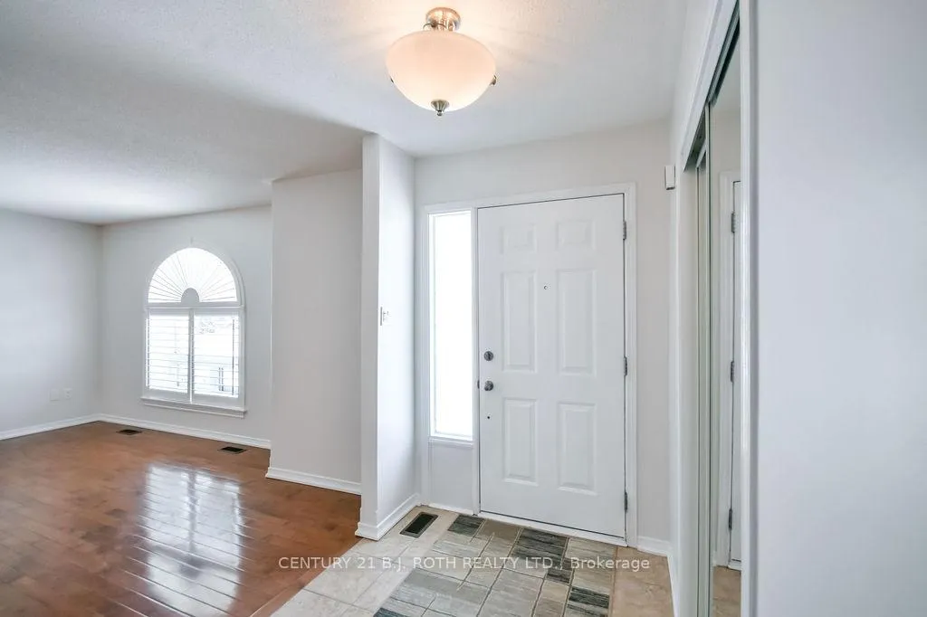 Photo 10 of Unit 25, 318 Little Avenue, Barrie, Painswick North — HOMEH