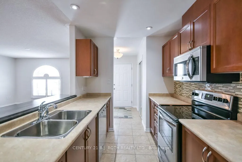 Photo 13 of Unit 25, 318 Little Avenue, Barrie, Painswick North — HOMEH