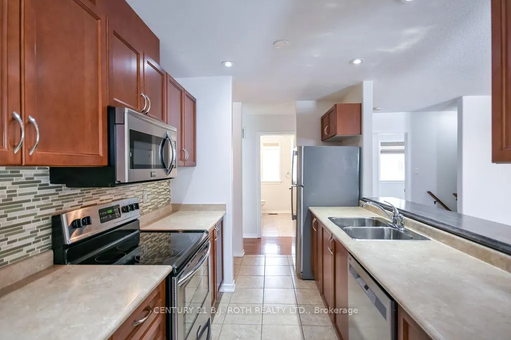 Photo 16 of Unit 25, 318 Little Avenue, Barrie, Painswick North — HOMEH