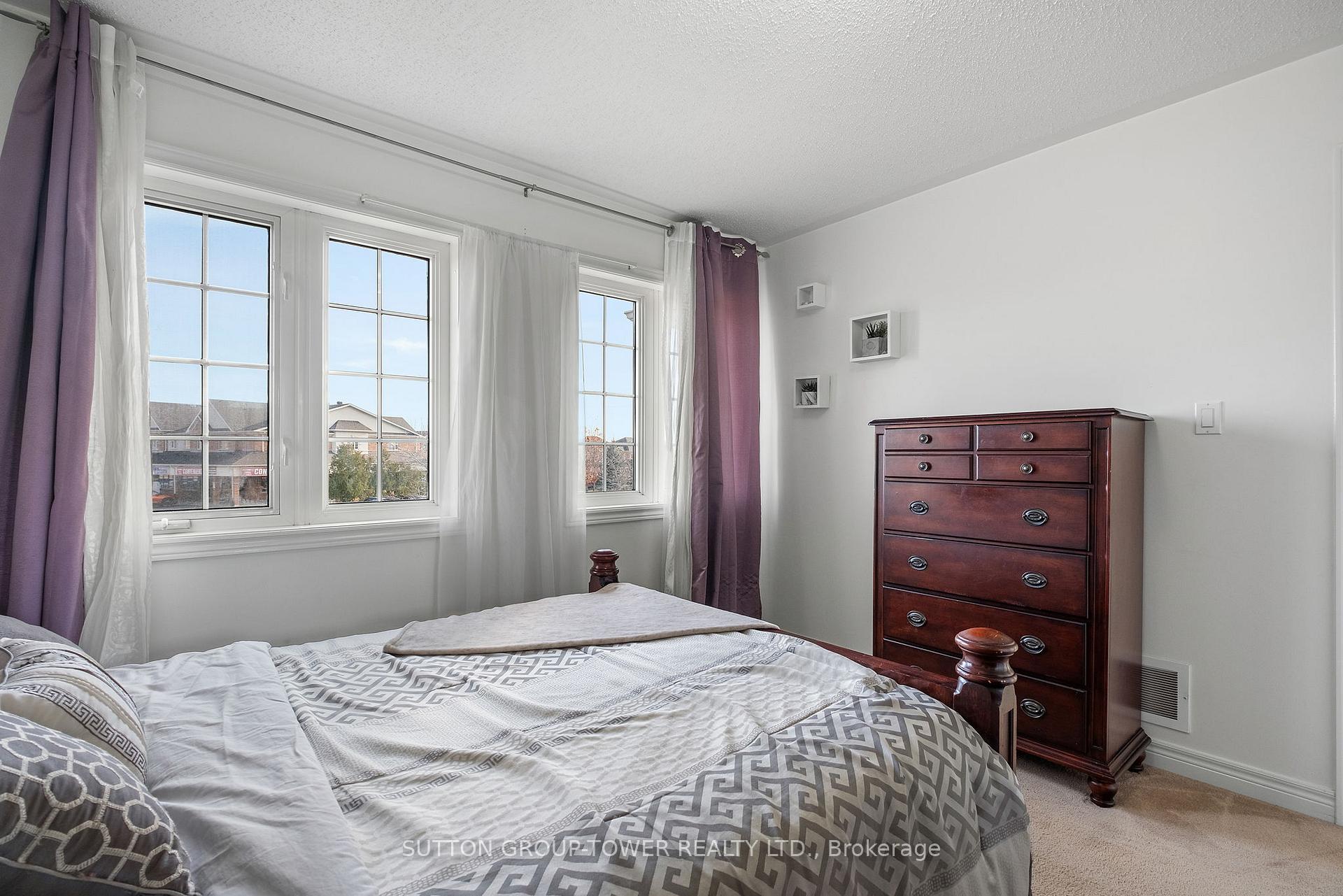 Photo 24 of 14 Rosswell Drive, Clarington, Courtice — HOMEH