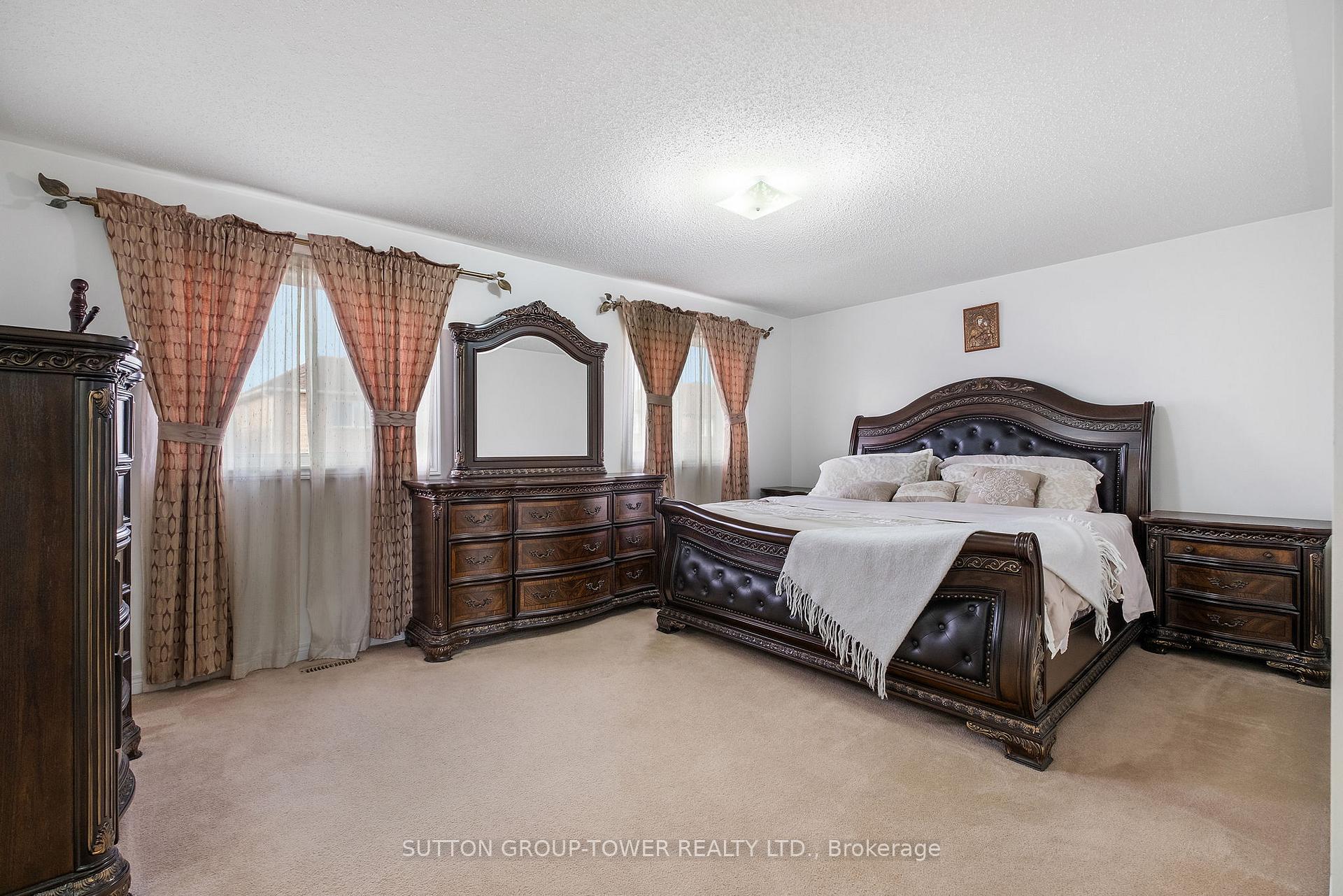 Photo 29 of 14 Rosswell Drive, Clarington, Courtice — HOMEH