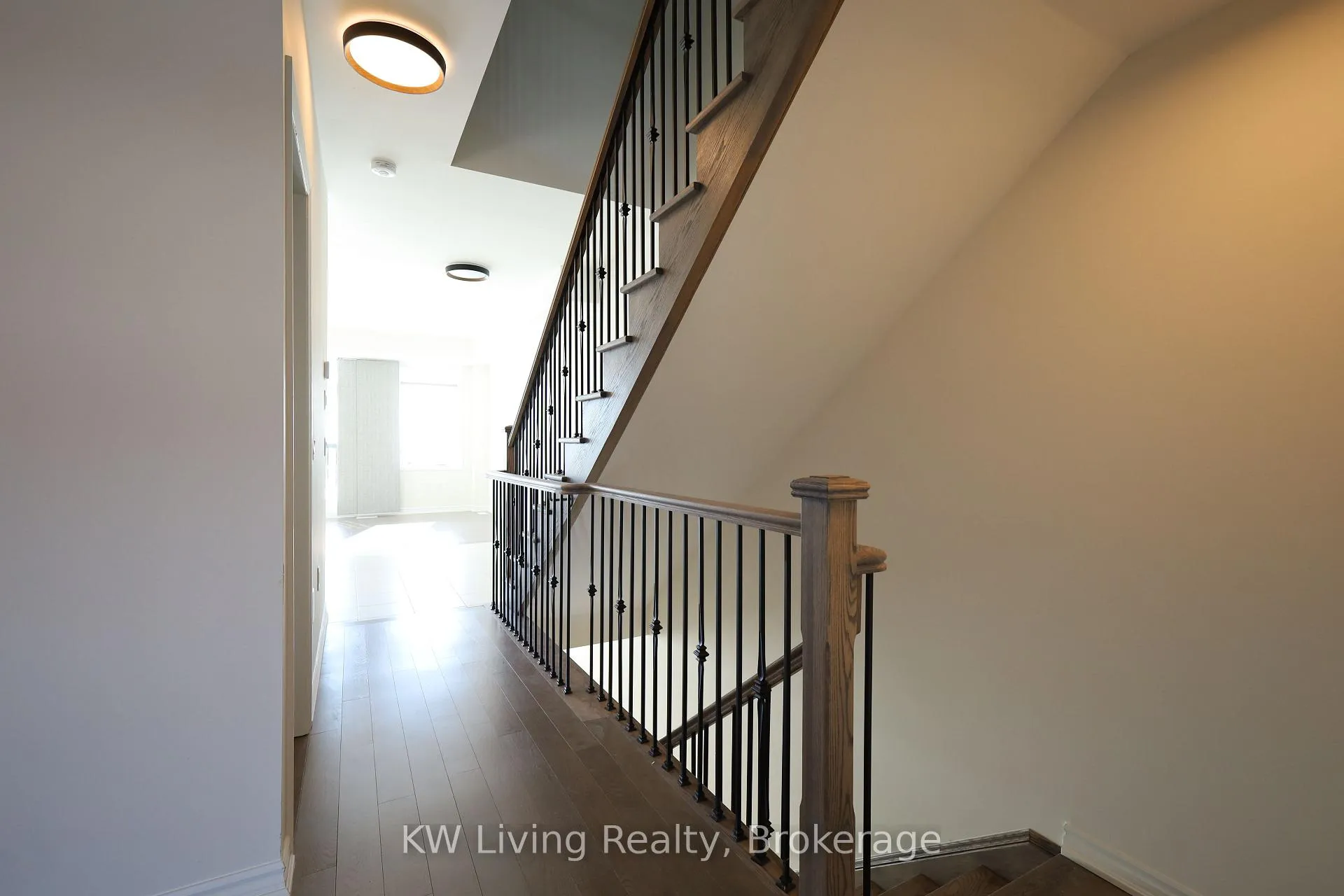 Photo 7 of 45 Puisaya Drive, Richmond Hill, Rural Richmond Hill — HOMEH