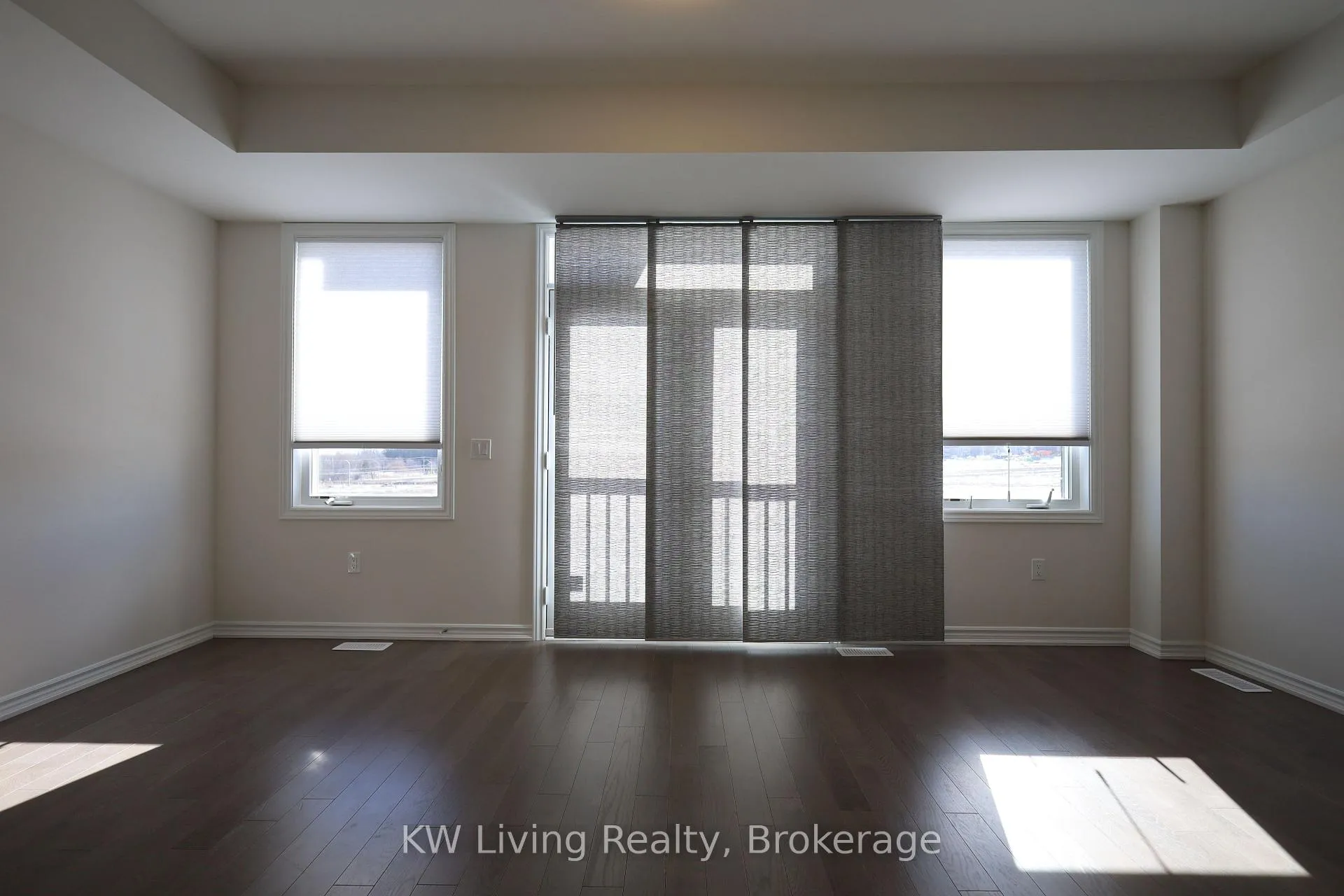 Photo 9 of 45 Puisaya Drive, Richmond Hill, Rural Richmond Hill — HOMEH