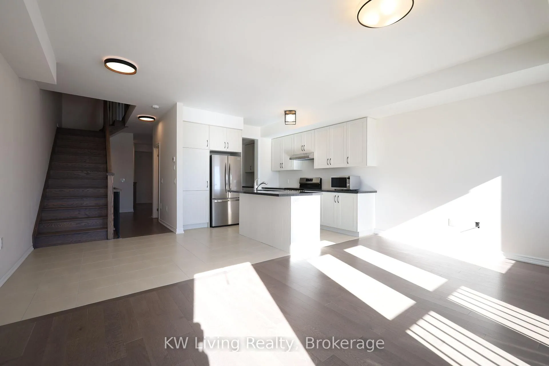 Photo 10 of 45 Puisaya Drive, Richmond Hill, Rural Richmond Hill — HOMEH