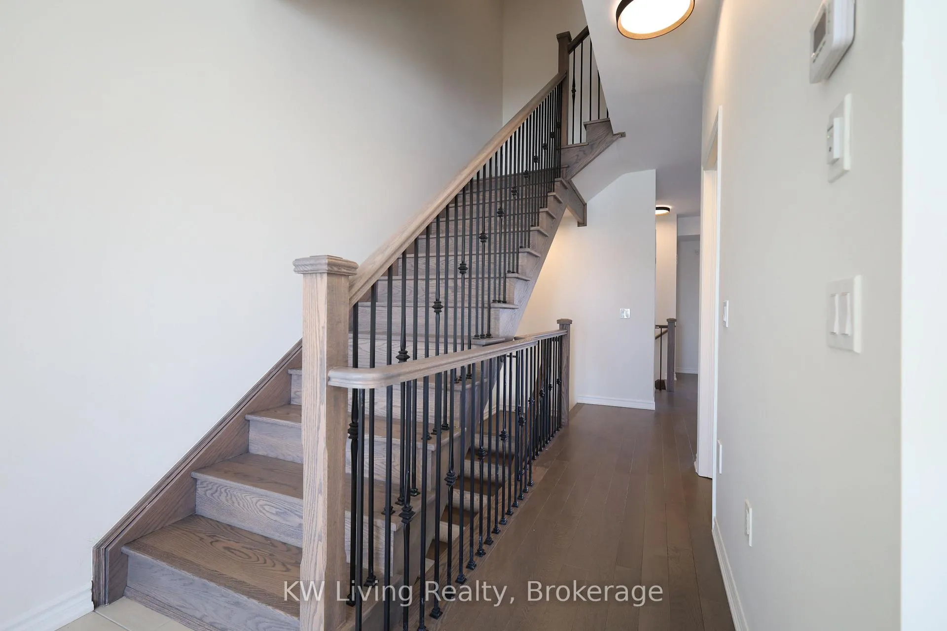 Photo 16 of 45 Puisaya Drive, Richmond Hill, Rural Richmond Hill — HOMEH