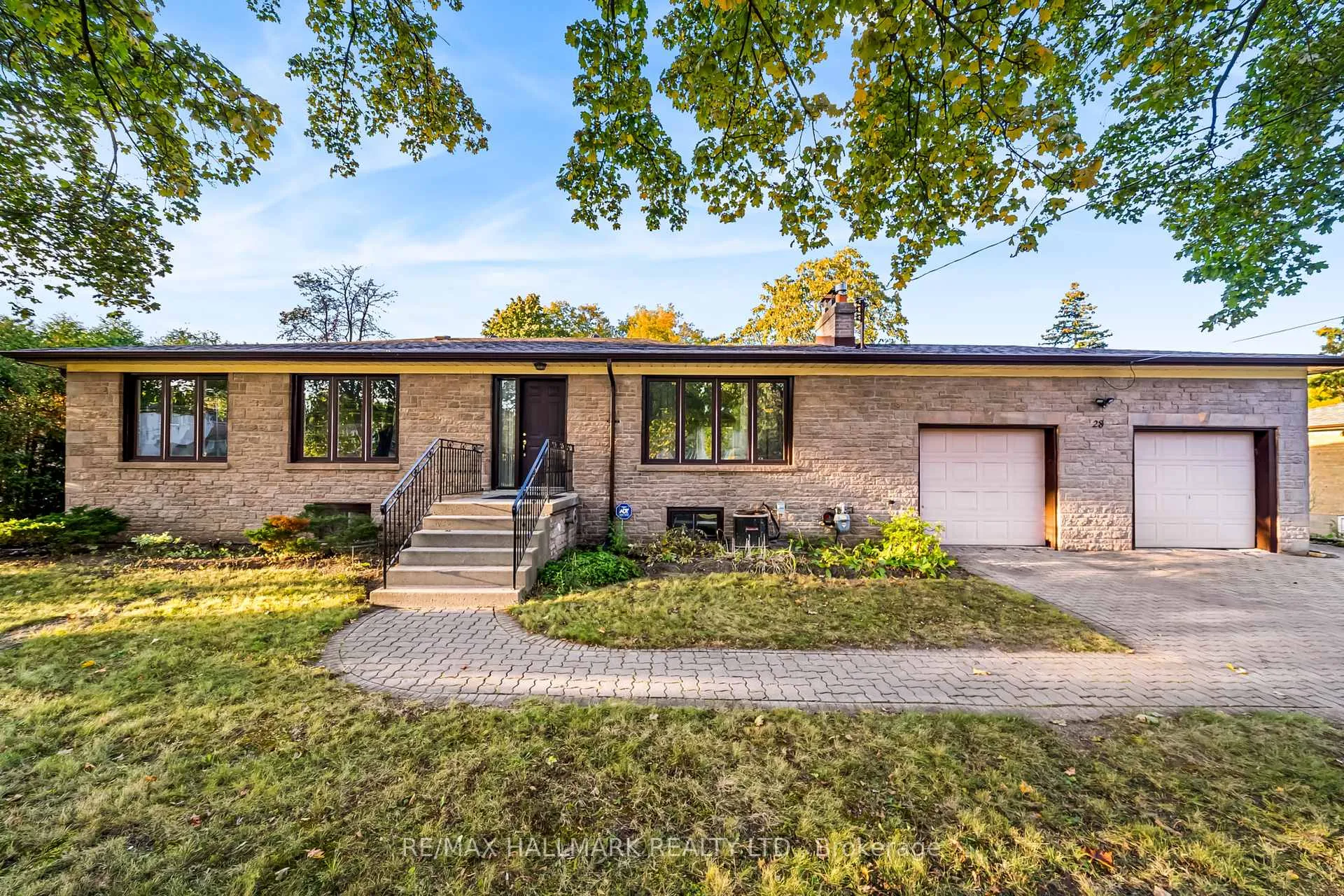 Photo 1 of 28 kirk Drive, Markham, Thornhill — HOMEH