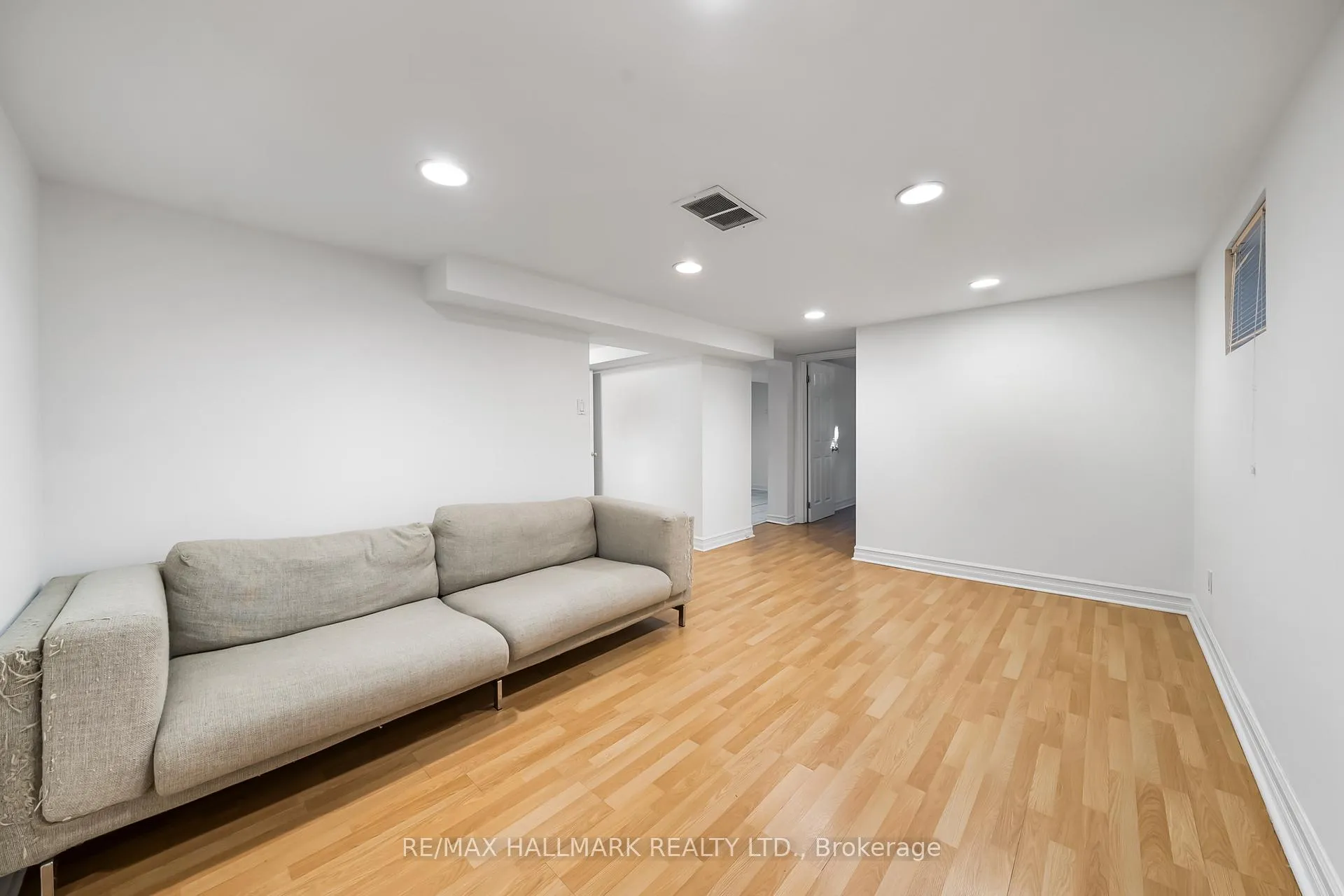 Photo 33 of 28 kirk Drive, Markham, Thornhill — HOMEH