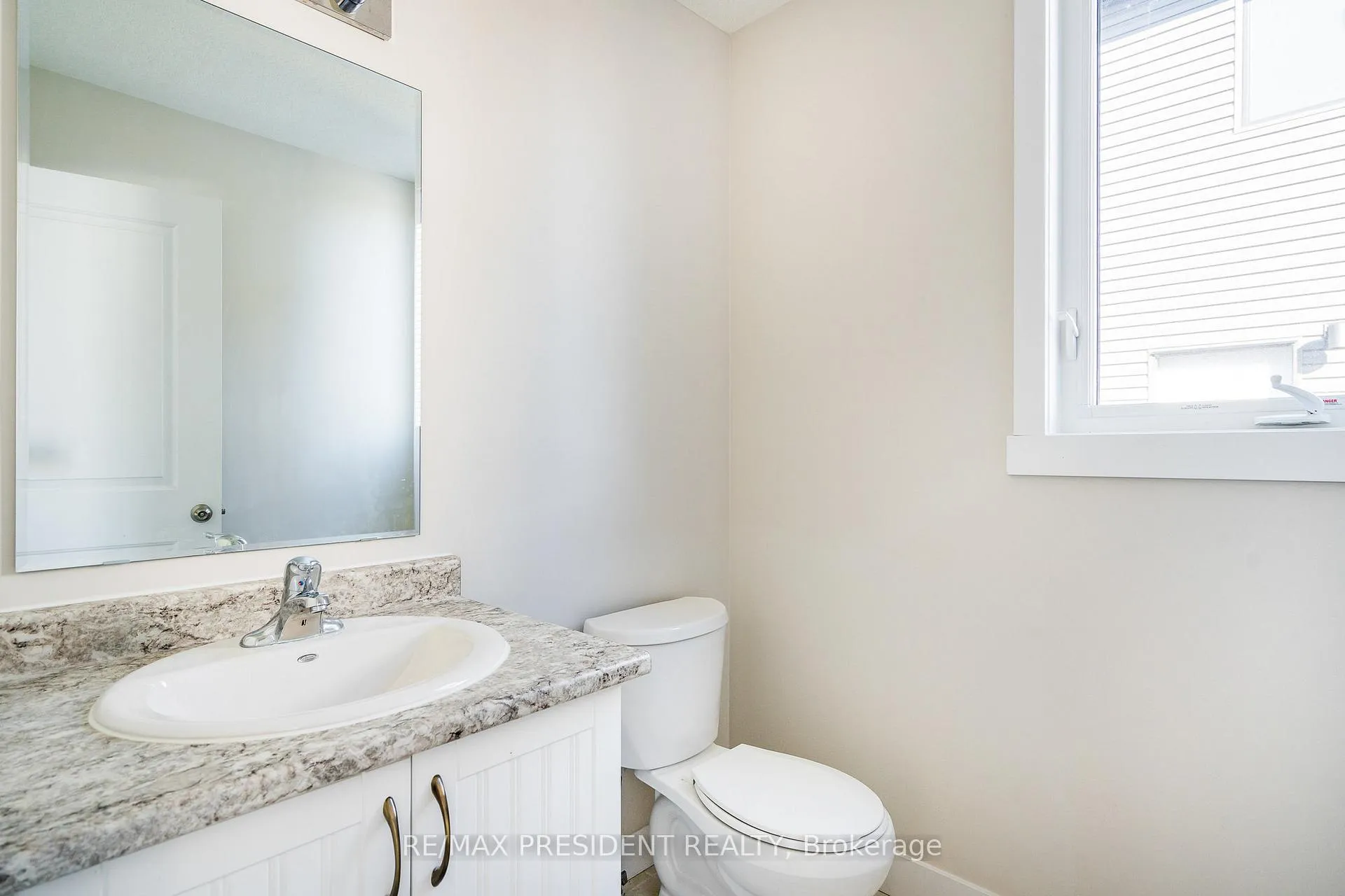 Photo 17 of 62 Allenwood Road S, Springwater, Elmvale — HOMEH