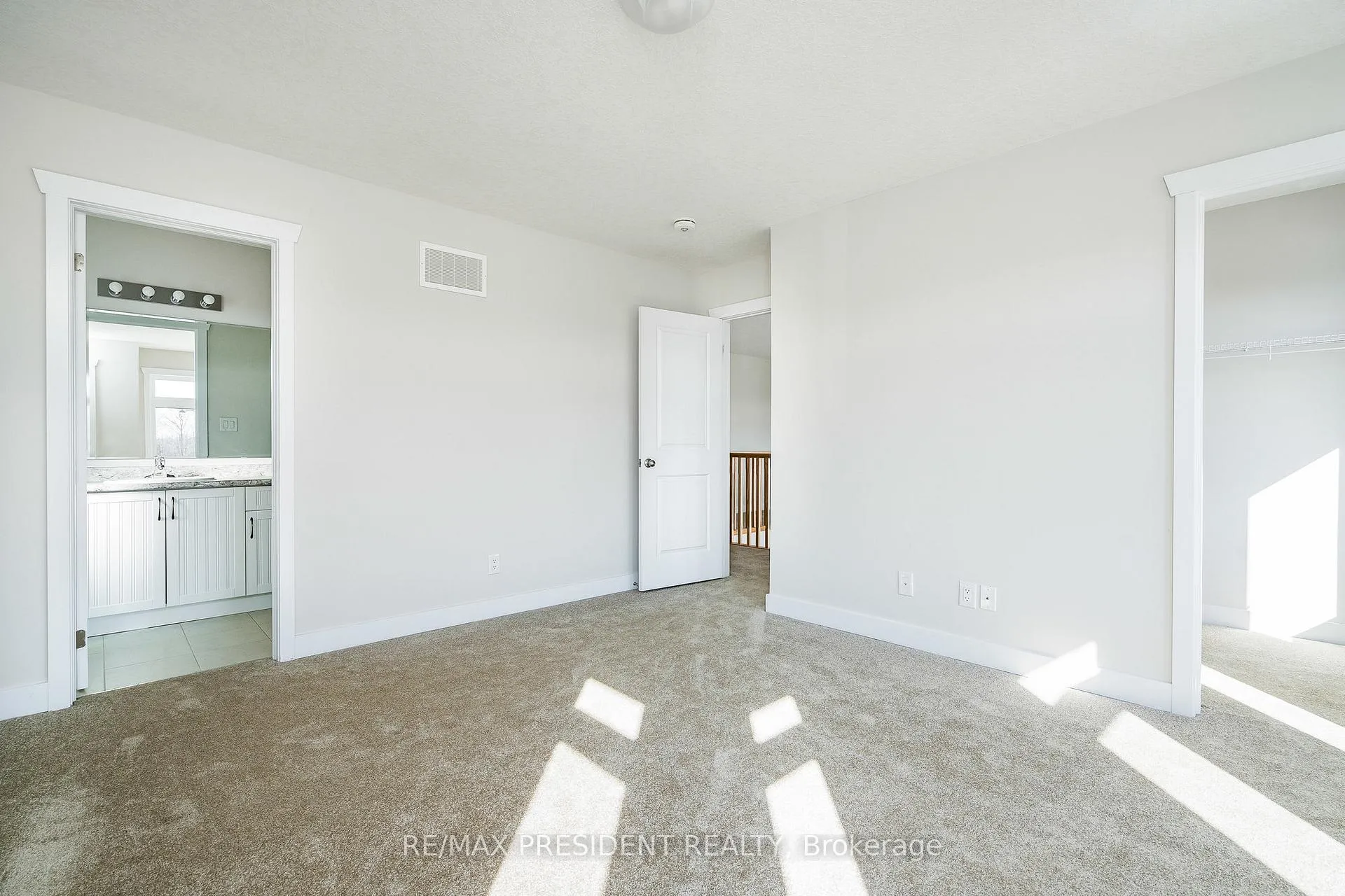 Photo 25 of 62 Allenwood Road S, Springwater, Elmvale — HOMEH
