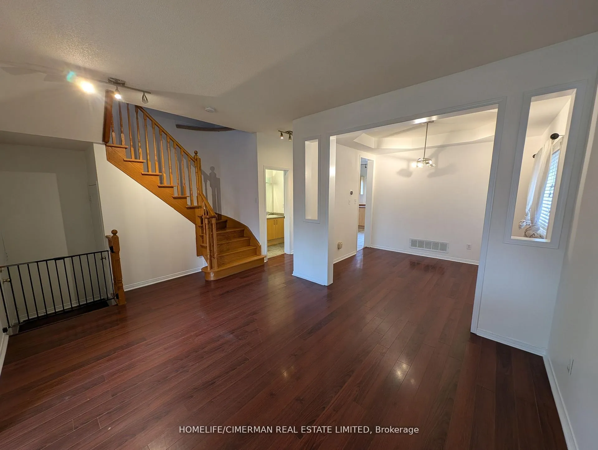 Photo 3 of 50 Antique Drive, Richmond Hill, Oak Ridges Lake Wilcox — HOMEH