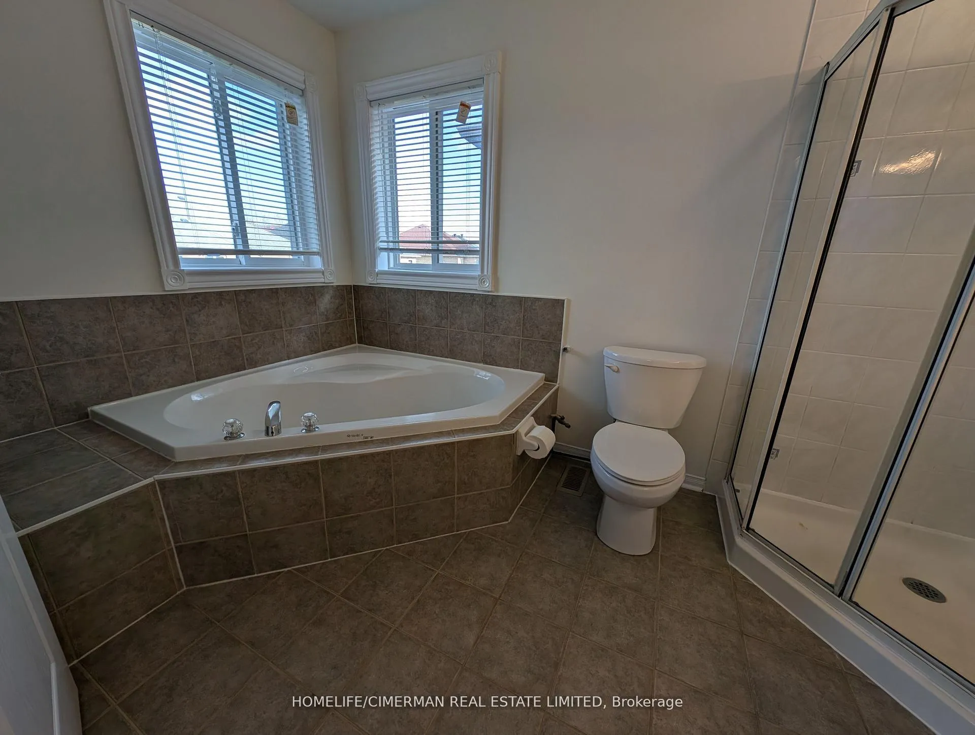 Photo 17 of 50 Antique Drive, Richmond Hill, Oak Ridges Lake Wilcox — HOMEH