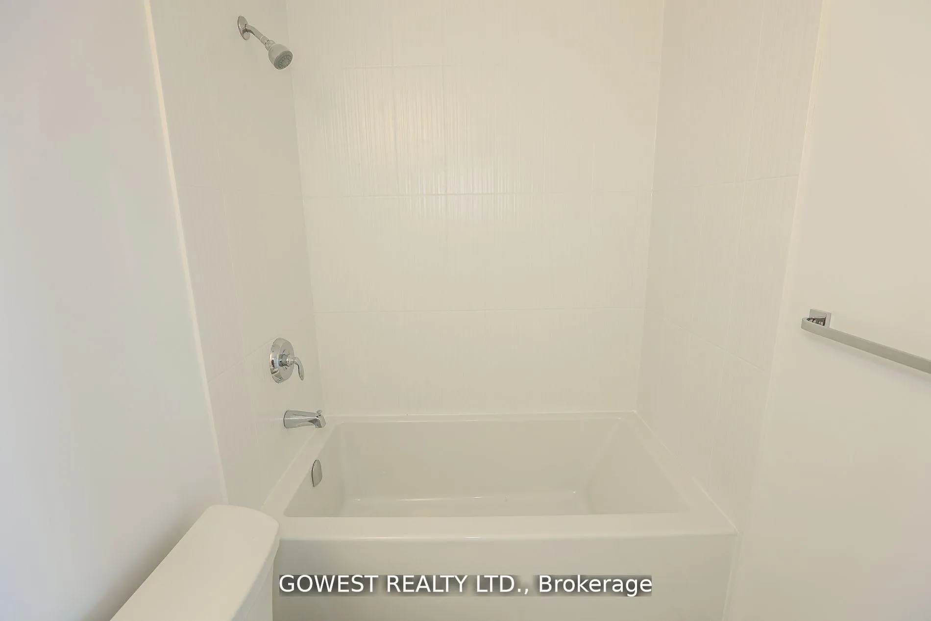 Photo 21 of Unit 705, 550 North Service Road, Grimsby, Grimsby Beach — HOMEH