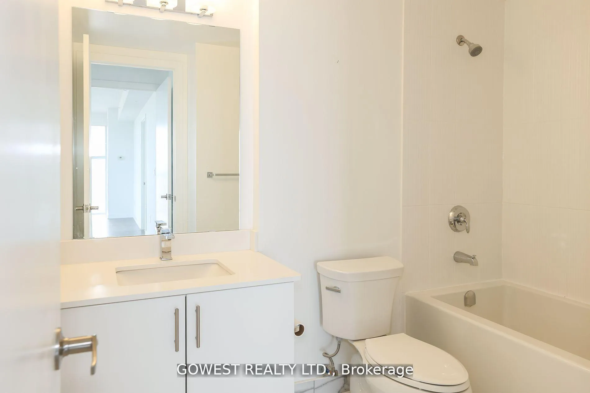 Photo 22 of Unit 705, 550 North Service Road, Grimsby, Grimsby Beach — HOMEH
