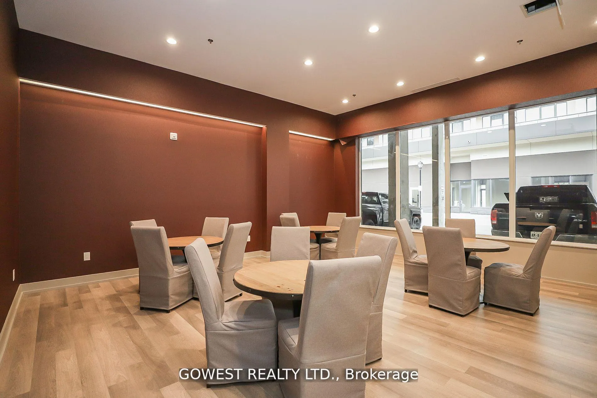 Photo 30 of Unit 705, 550 North Service Road, Grimsby, Grimsby Beach — HOMEH