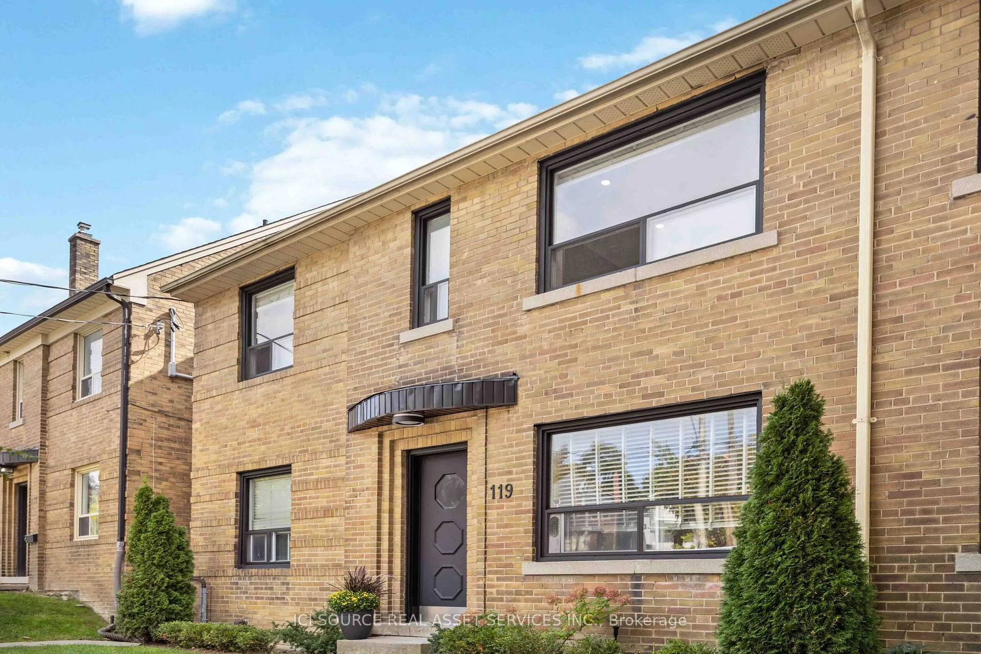 Front of Unit 1, 121 Cheritan Avenue