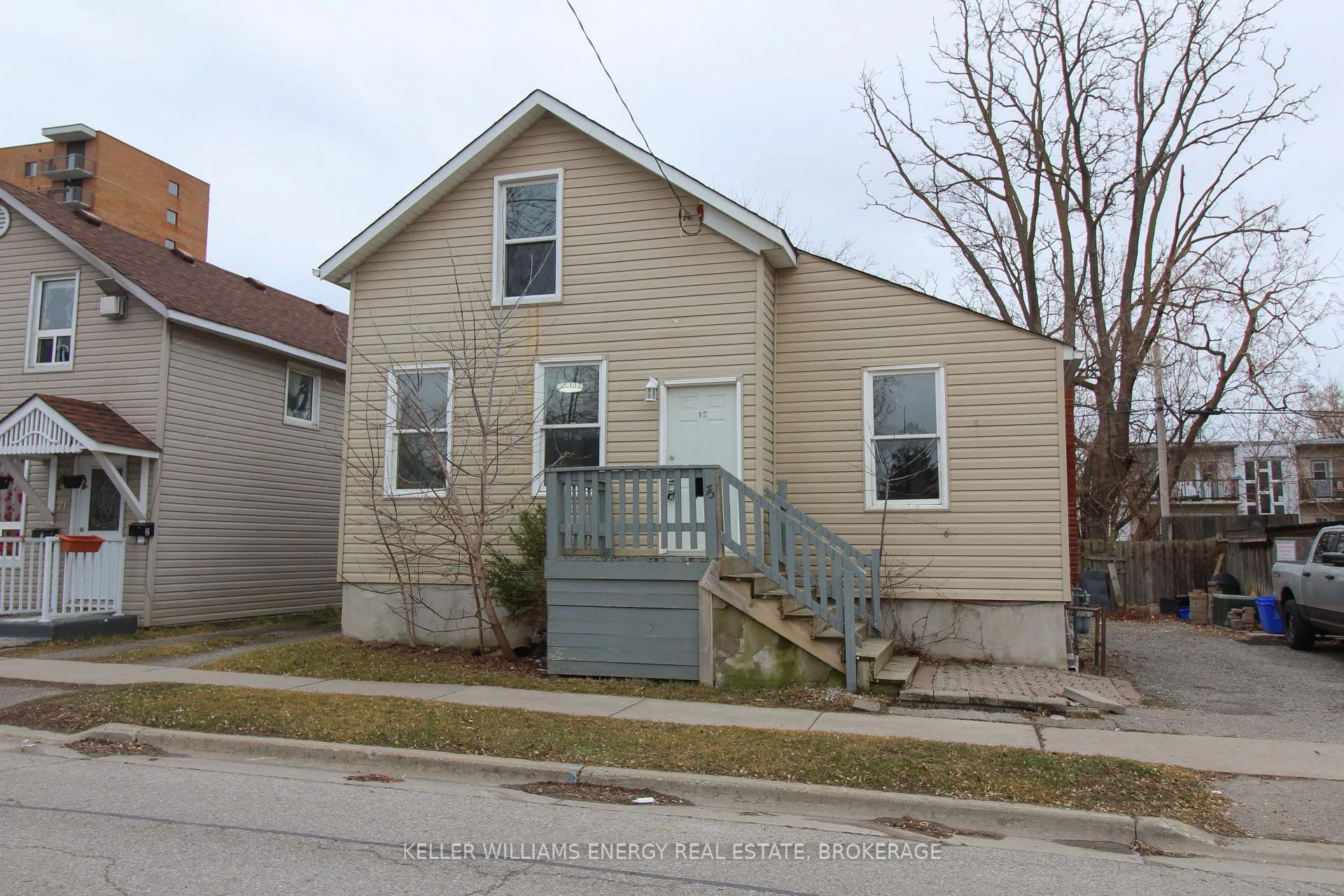 Front of 75 Colborne Street W