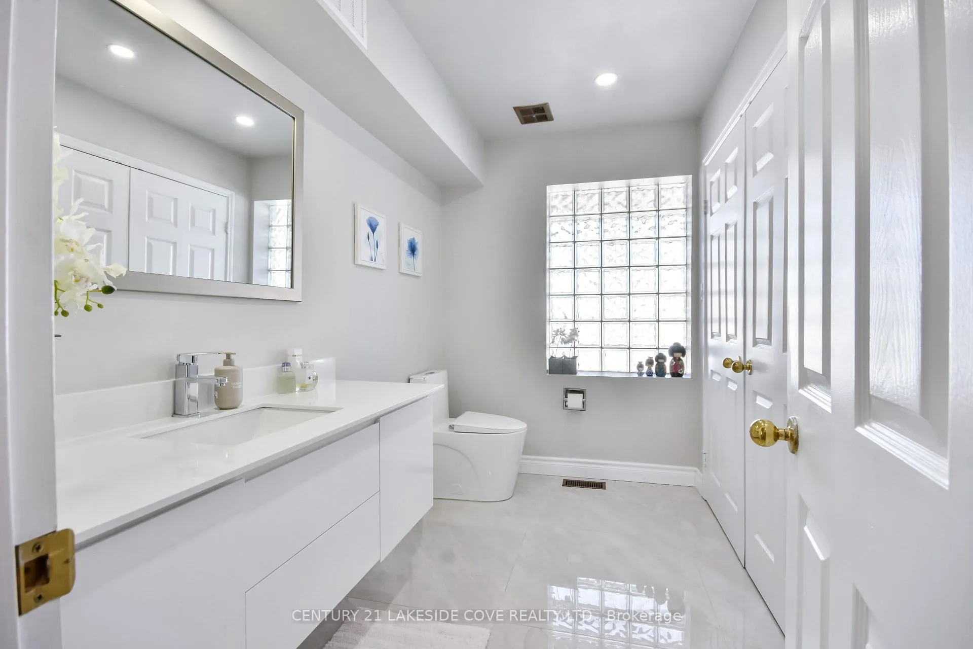 Photo 13 of 11 Thicketwood Place, Ramara, Brechin — HOMEH