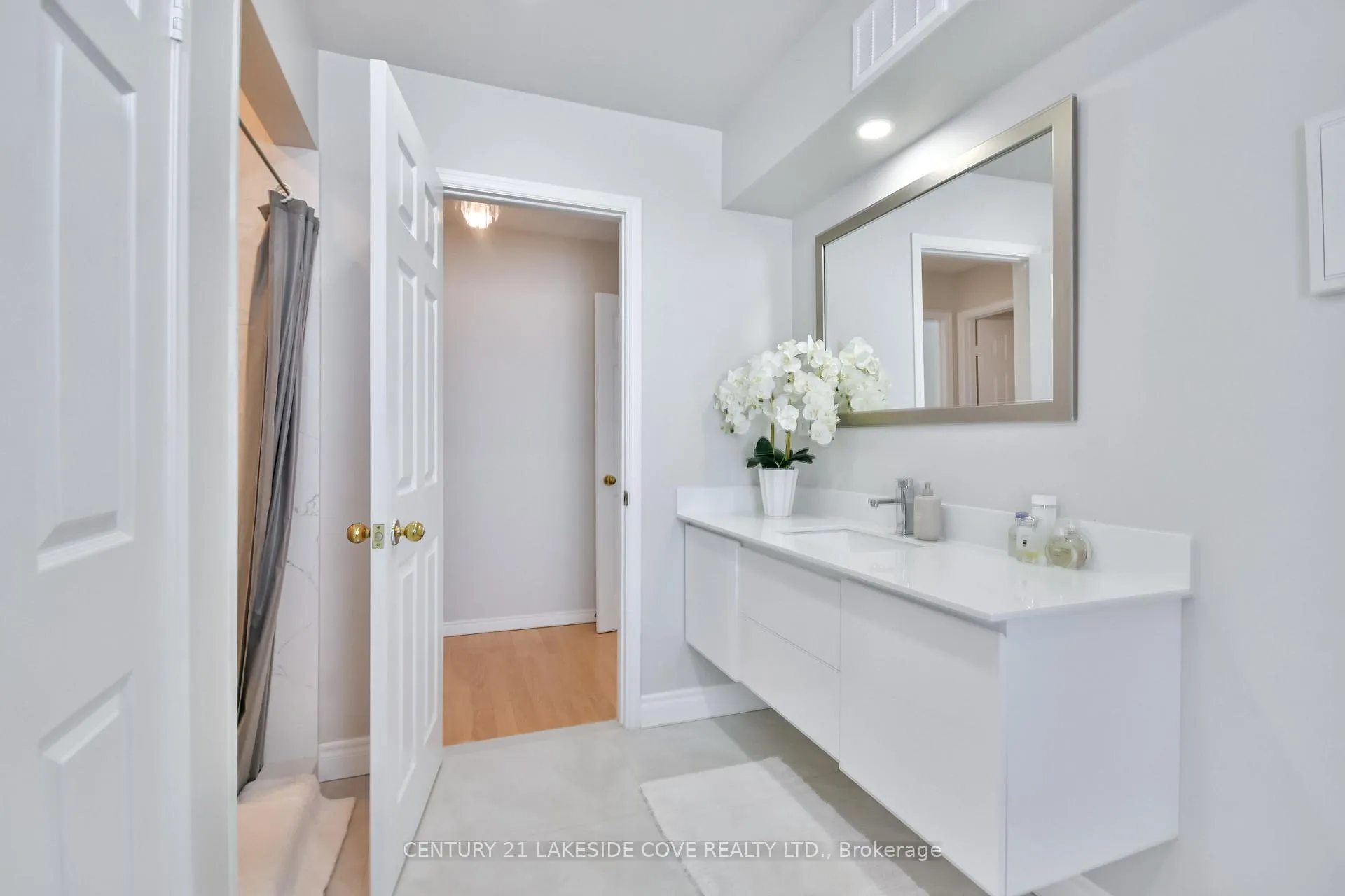 Photo 14 of 11 Thicketwood Place, Ramara, Brechin — HOMEH