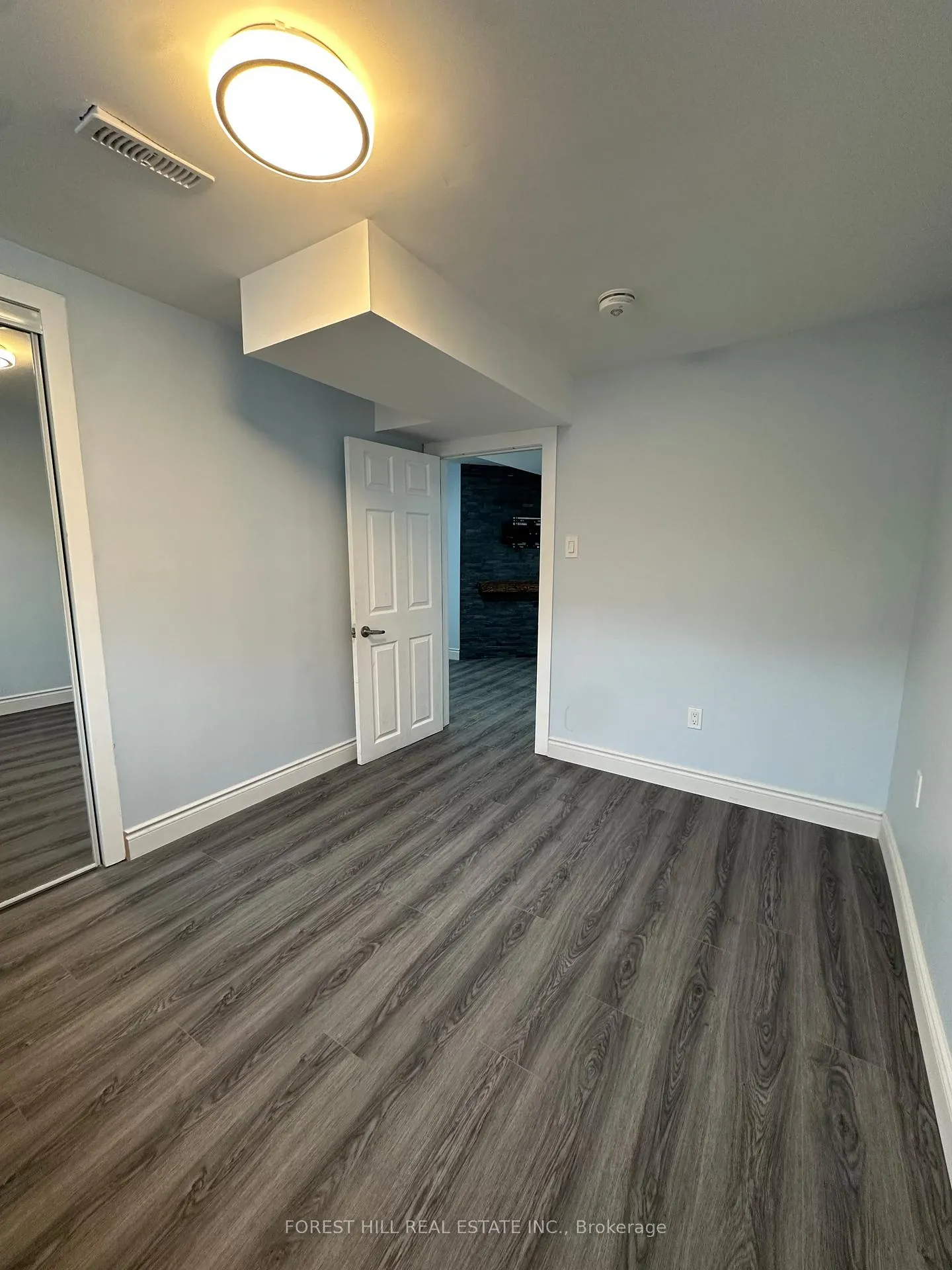 Photo 6 of 46 Lions Gate Boulevard, Barrie, Little Lake — HOMEH
