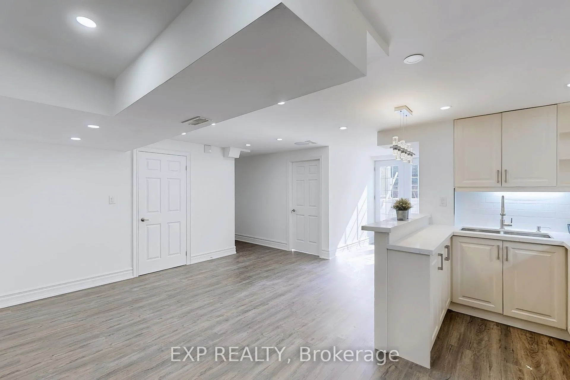 Photo 7 of Unit Basement, 106 Royview Crescent, Vaughan, Vellore Village — HOMEH