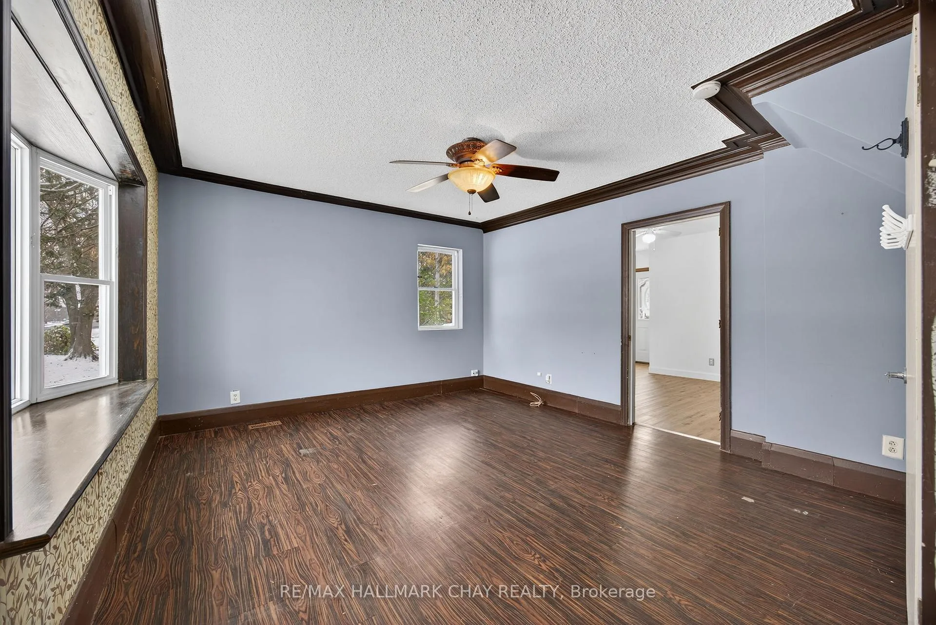 Photo 4 of 114 Burton Avenue, Barrie, Allandale — HOMEH