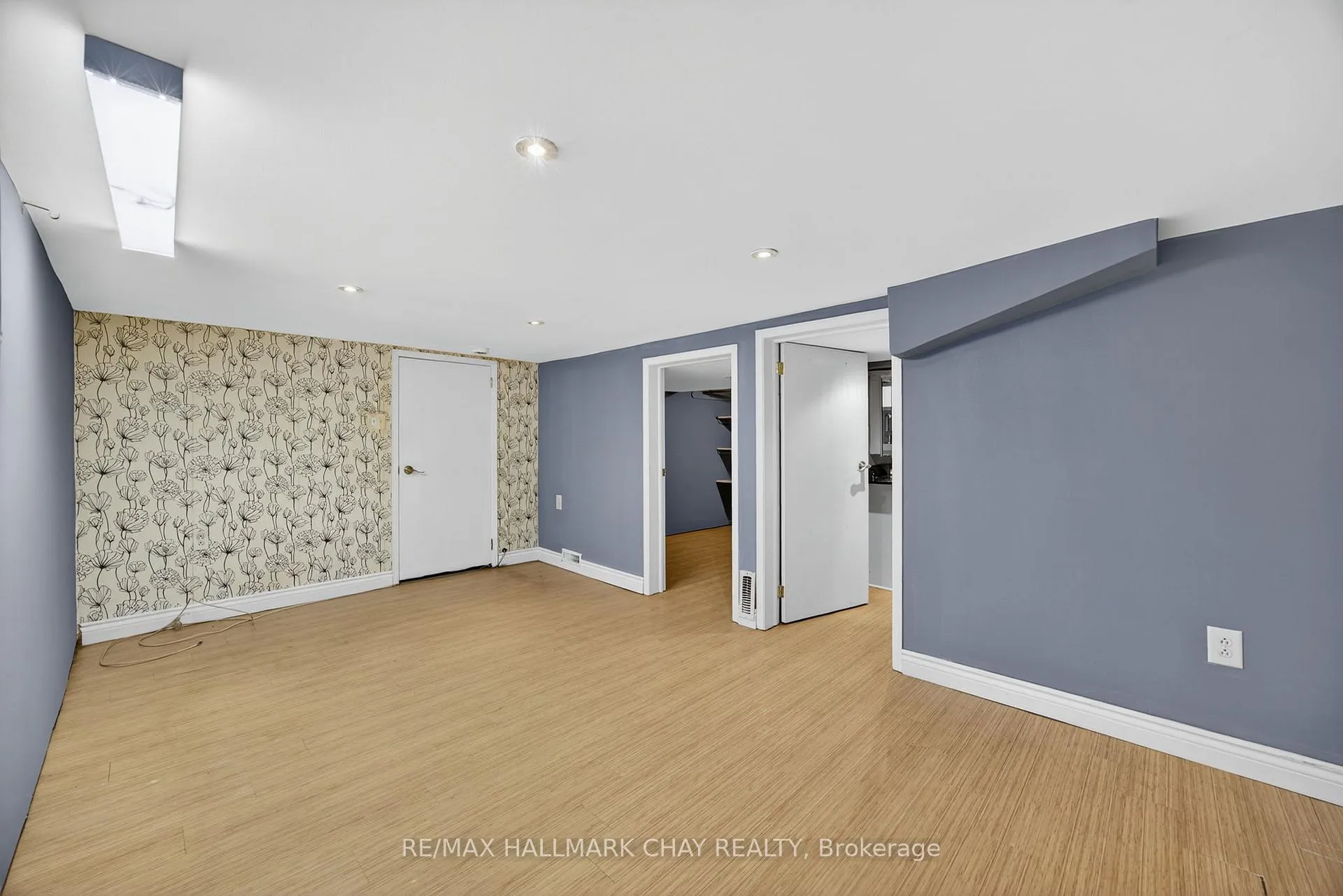 Photo 19 of 114 Burton Avenue, Barrie, Allandale — HOMEH