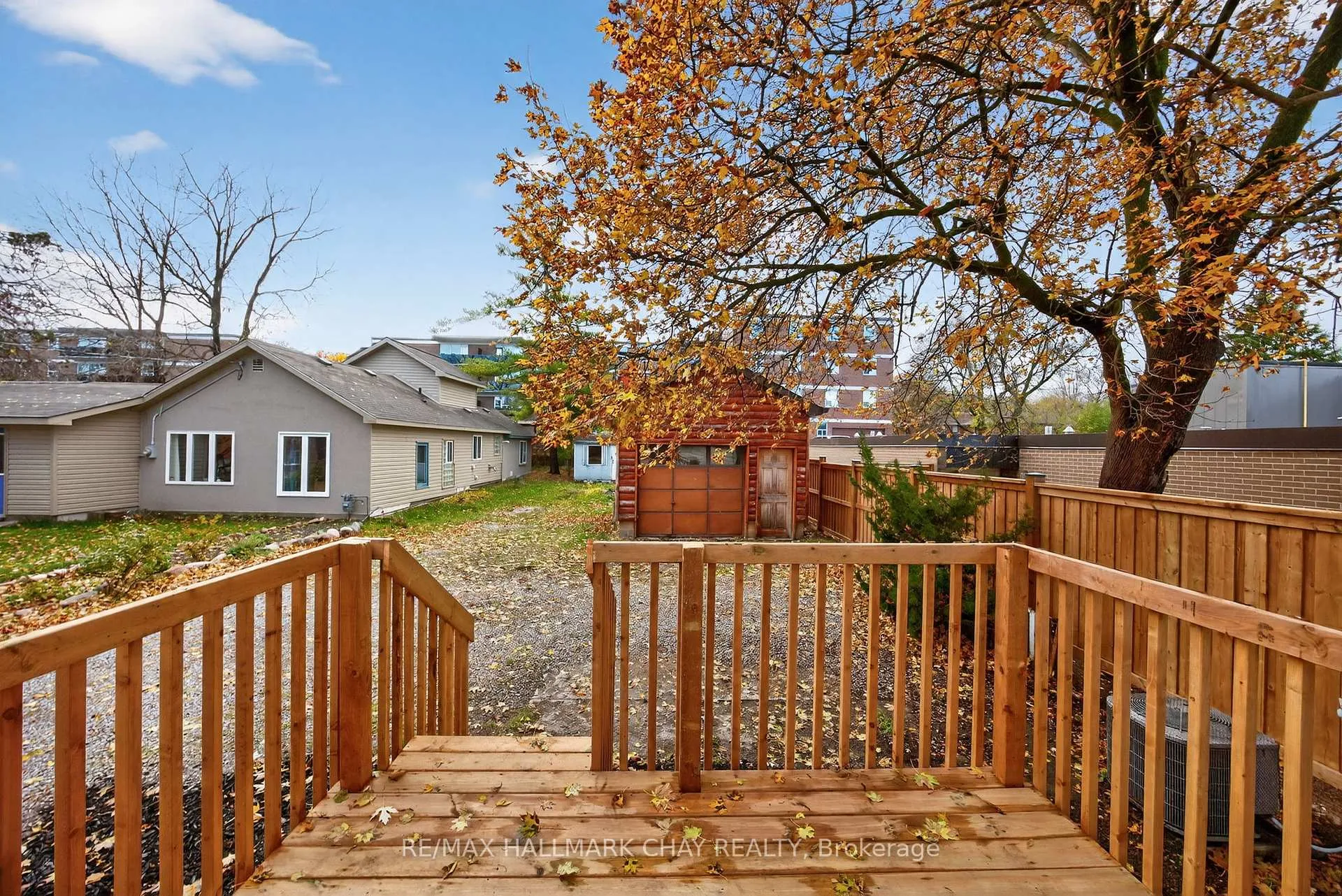 Photo 23 of 114 Burton Avenue, Barrie, Allandale — HOMEH