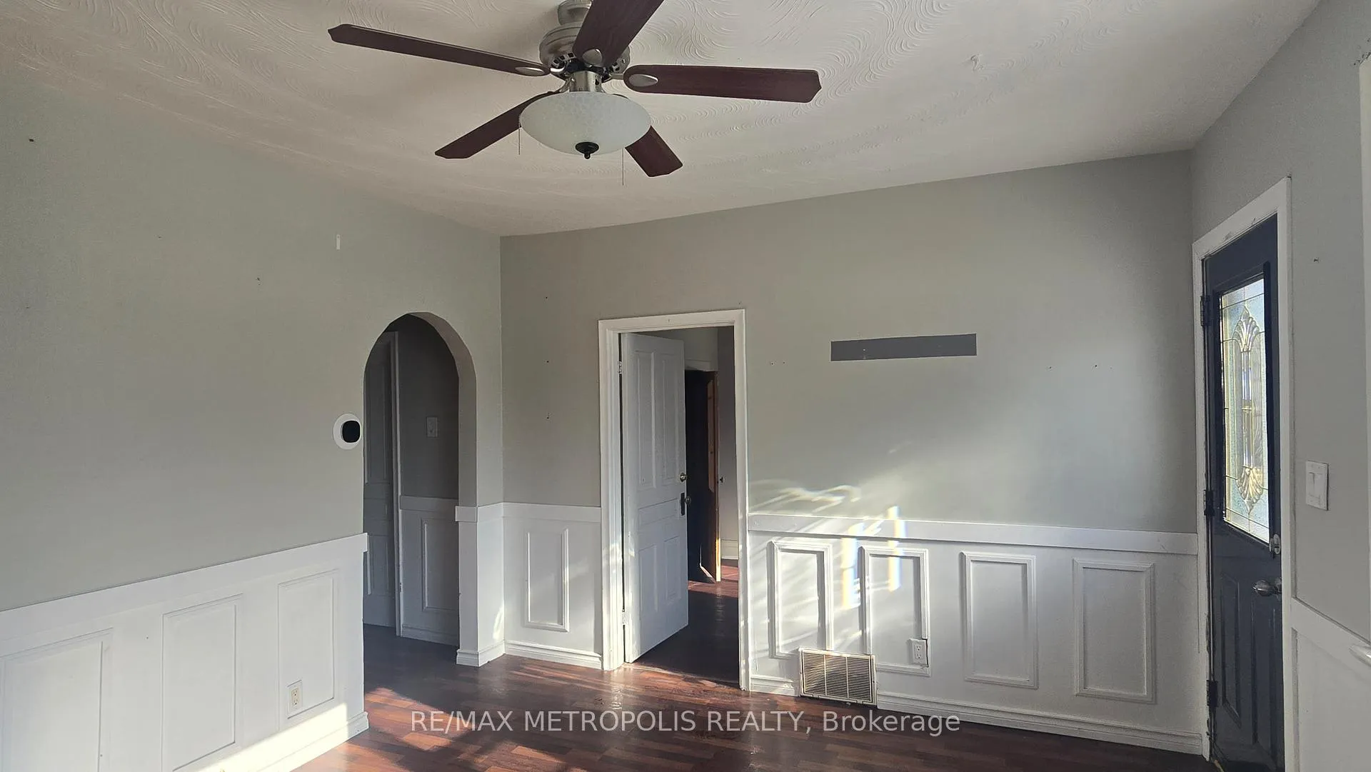 Photo 5 of 286 Olive Avenue, Oshawa, Central — HOMEH