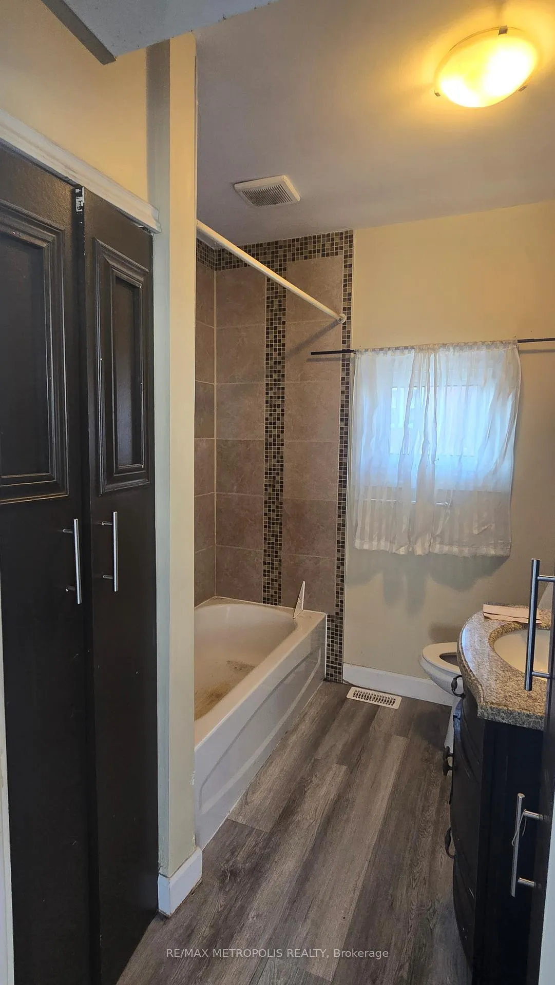 Photo 12 of 286 Olive Avenue, Oshawa, Central — HOMEH