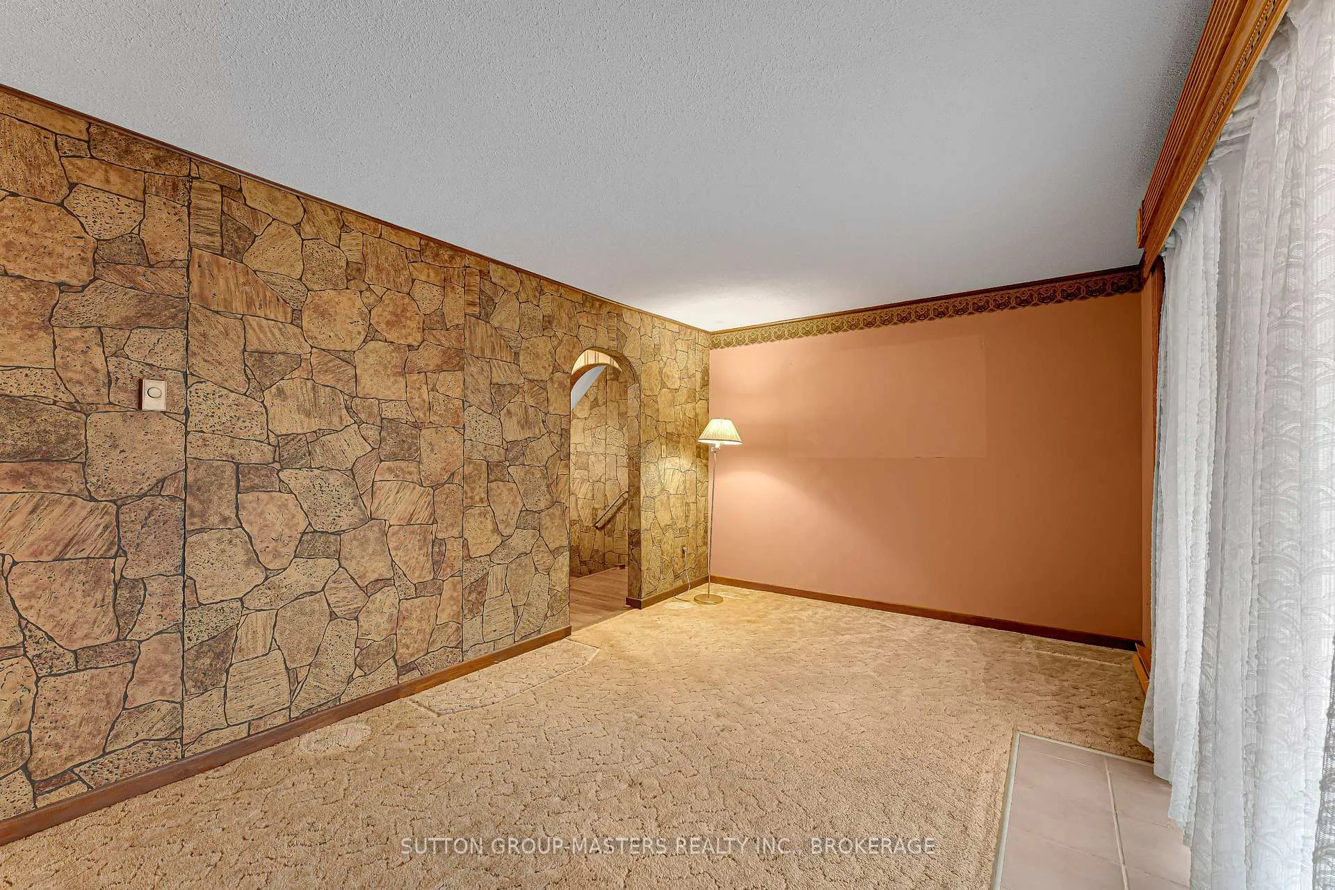 Photo 8 of 306 Forsyth Street, Gananoque — HOMEH