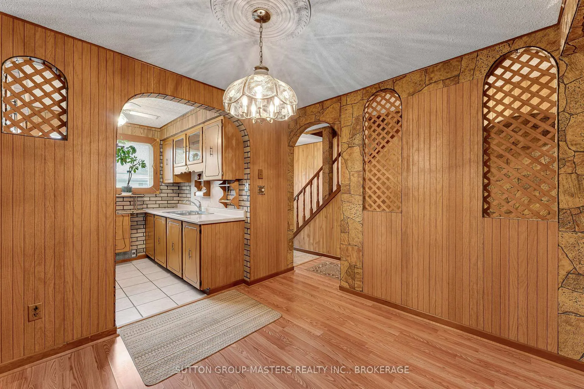 Photo 11 of 306 Forsyth Street, Gananoque — HOMEH