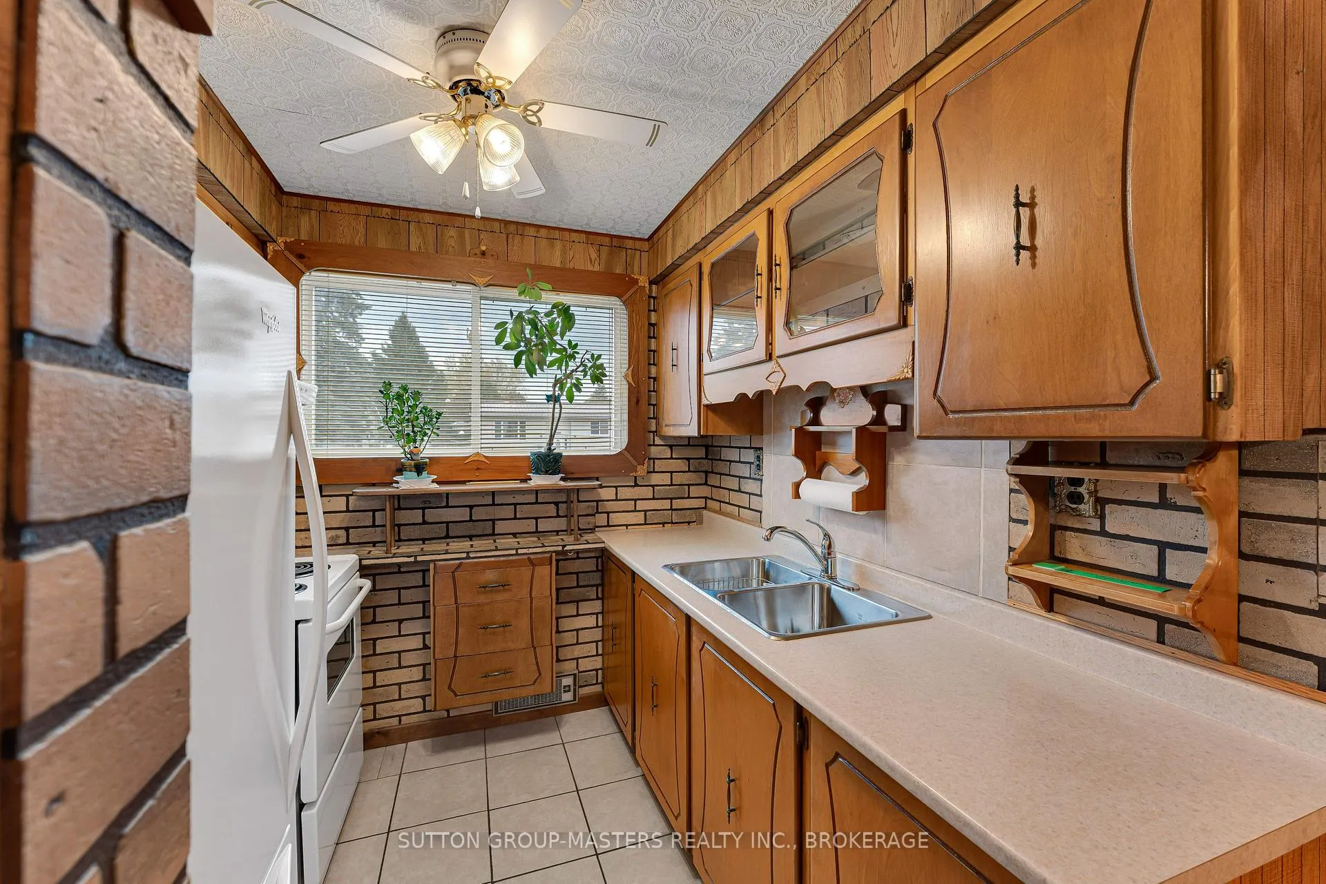 Photo 13 of 306 Forsyth Street, Gananoque — HOMEH