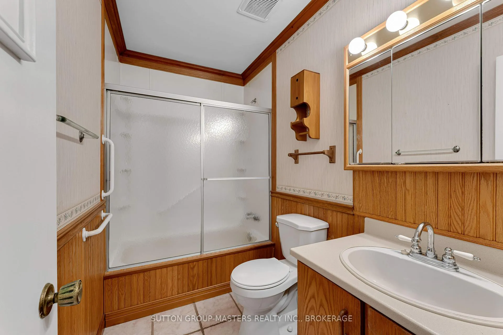 Photo 20 of 306 Forsyth Street, Gananoque — HOMEH