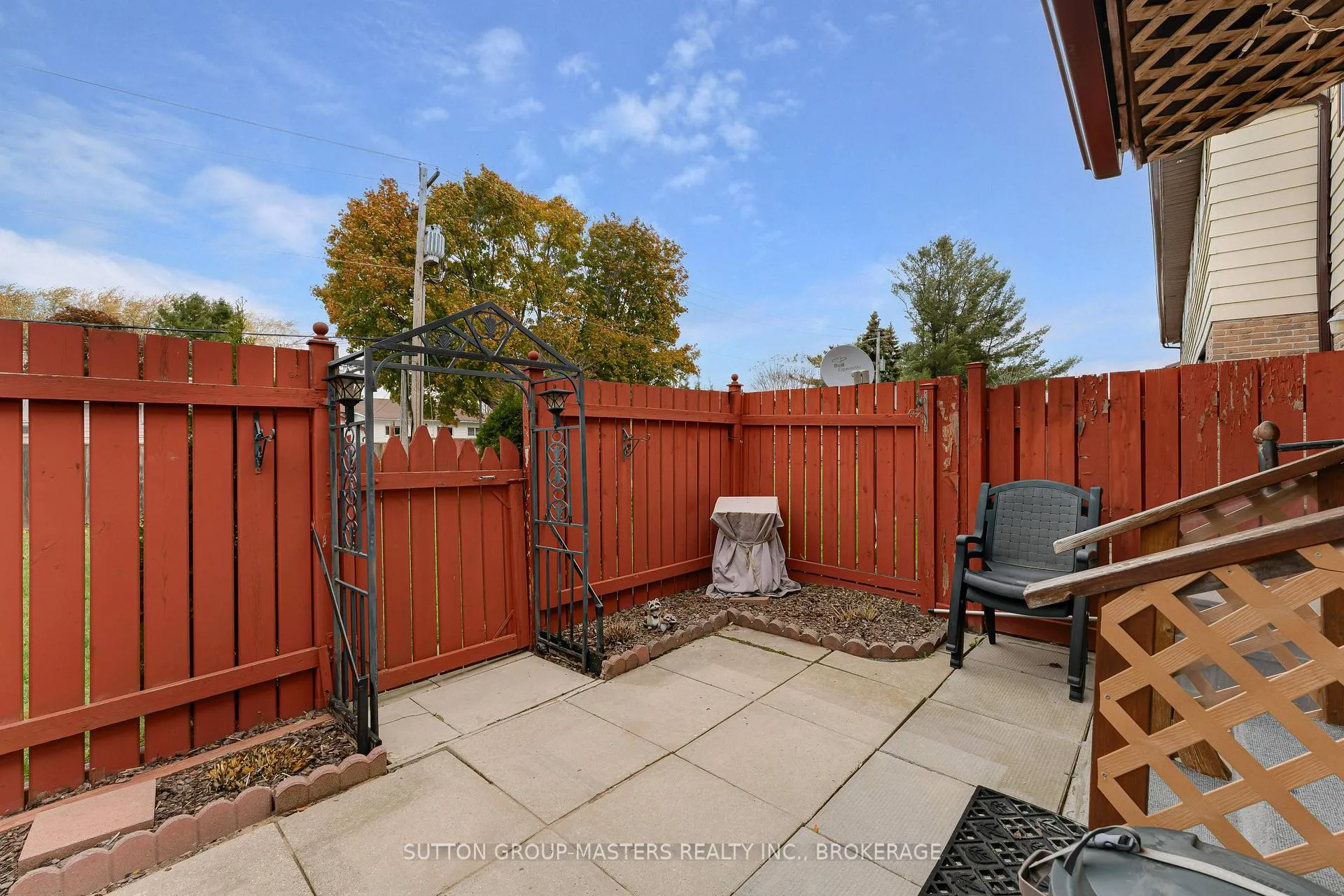 Photo 34 of 306 Forsyth Street, Gananoque — HOMEH