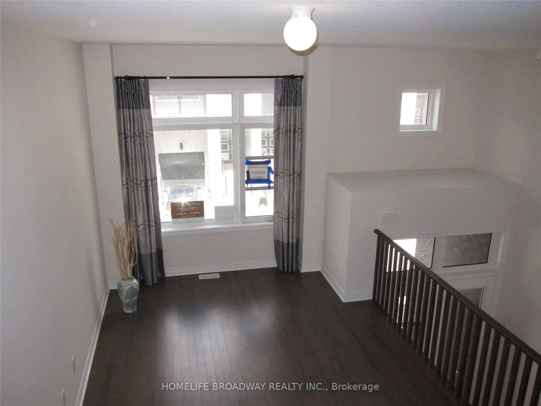 Photo 8 of 105 Laskin Drive, Vaughan, Patterson — HOMEH