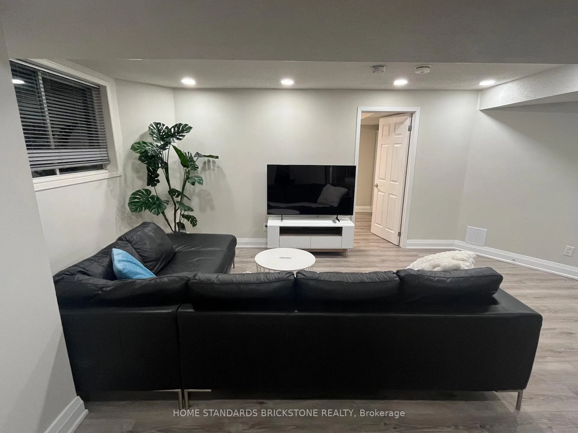 Photo 1 of 73 Janesville Road, Vaughan, Uplands — HOMEH