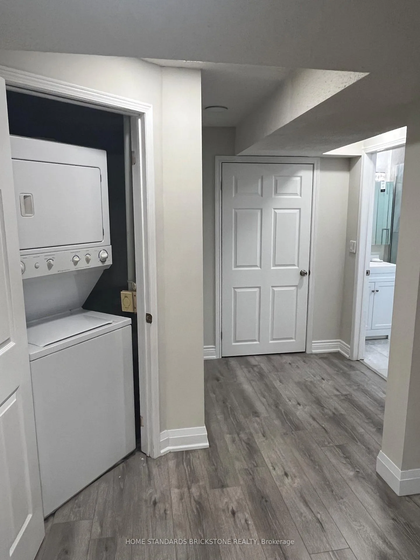 Photo 5 of 73 Janesville Road, Vaughan, Uplands — HOMEH