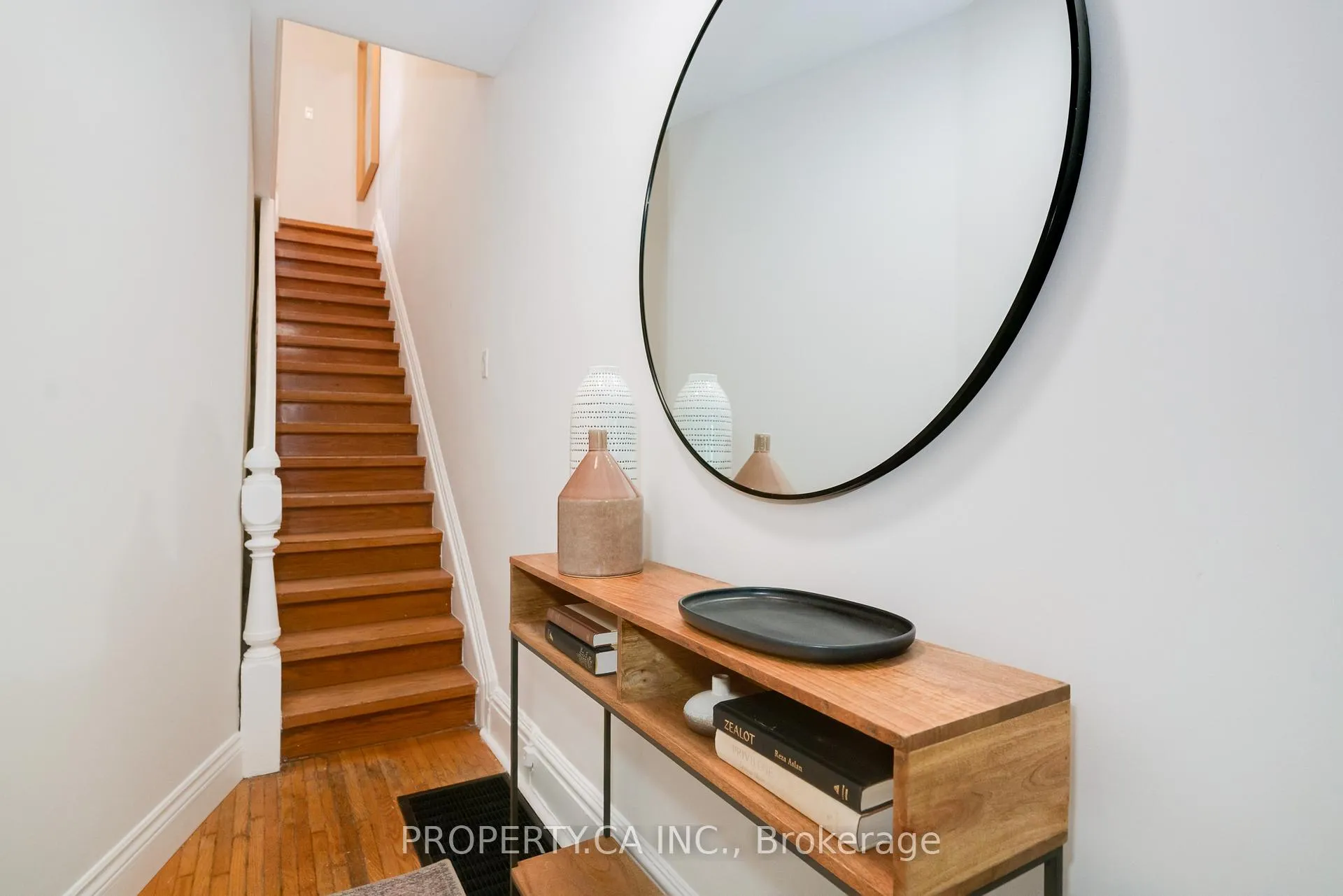 Photo 5 of Unit Upper, 4 Riverdale Avenue, Toronto, North Riverdale — HOMEH