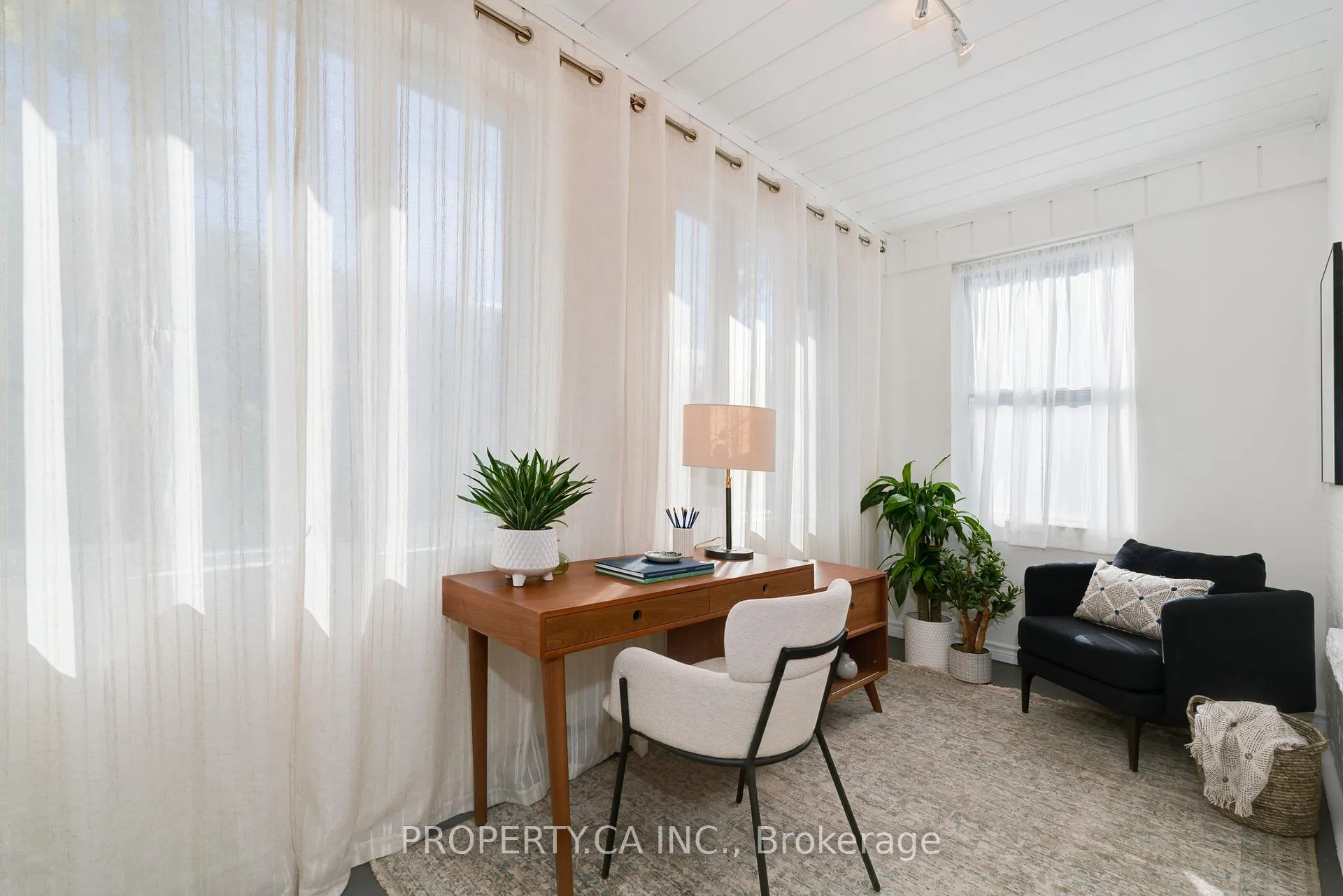 Photo 7 of Unit Upper, 4 Riverdale Avenue, Toronto, North Riverdale — HOMEH